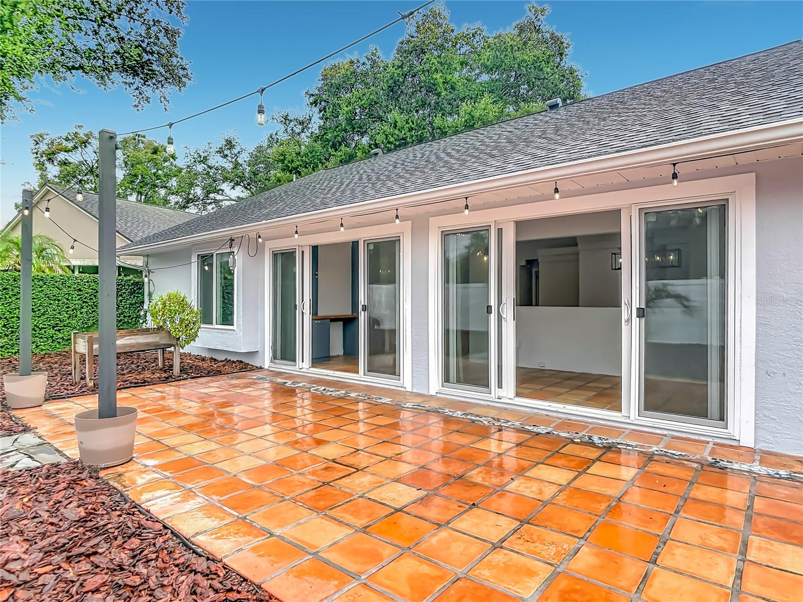 744 BARRINGTON CIR