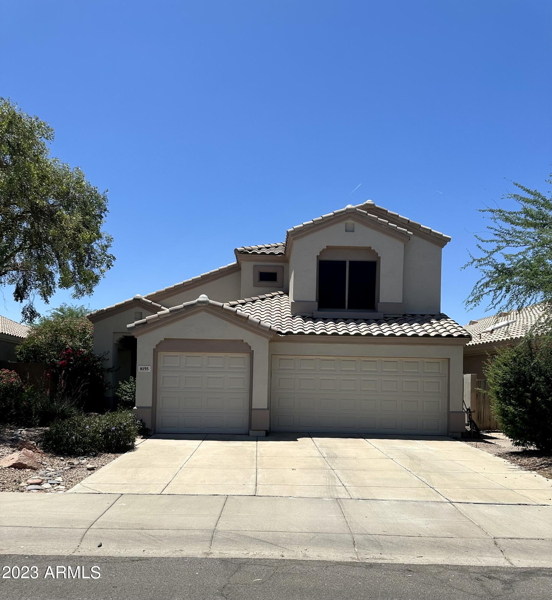 8155 E MICHELLE Drive