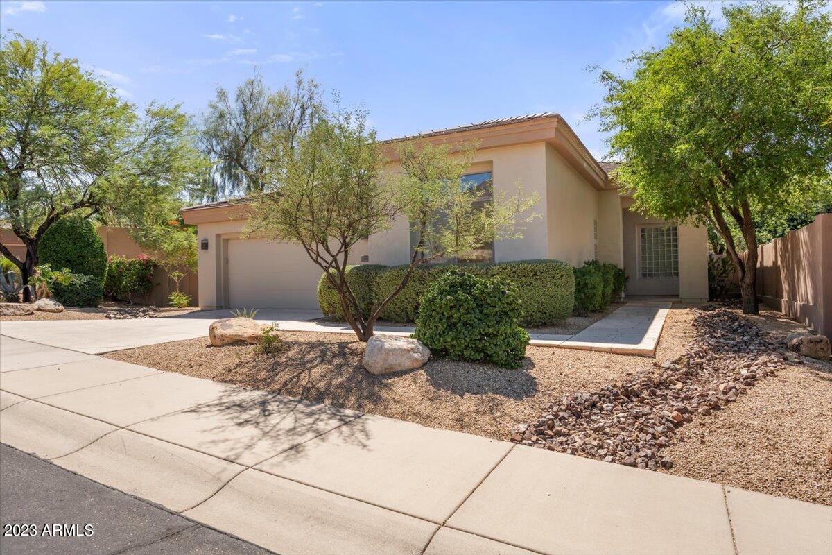 10819 E GREENWAY Road