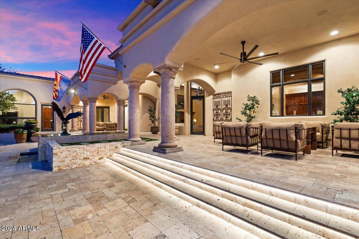 7300 N 70TH Street