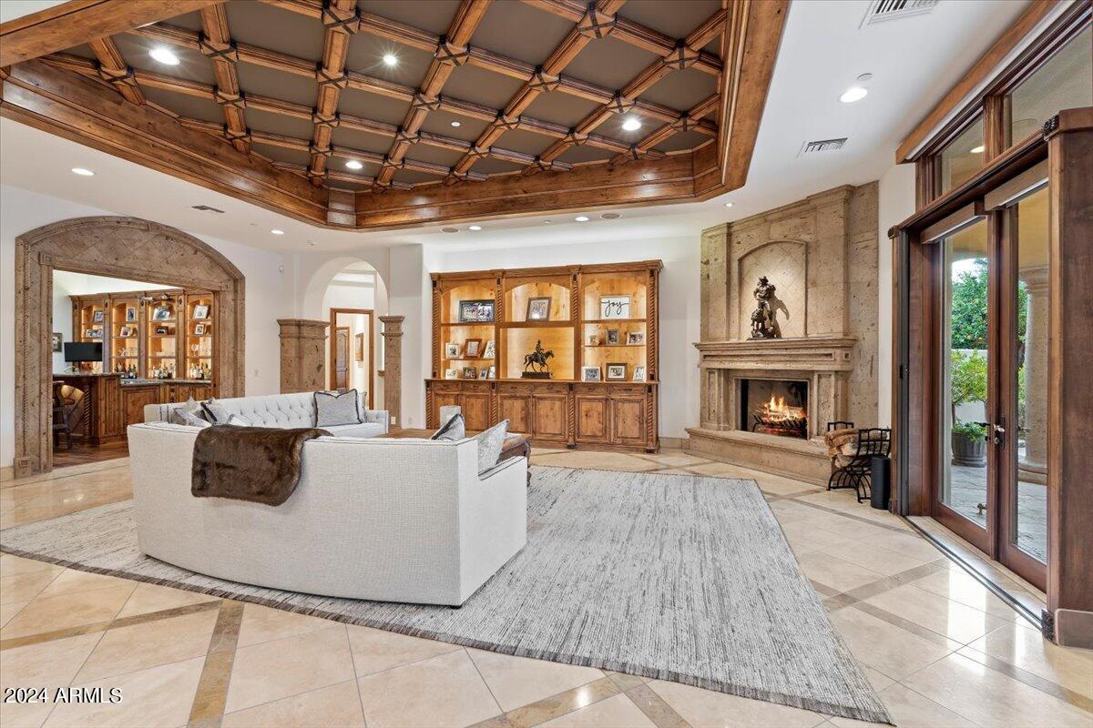 7300 N 70TH Street