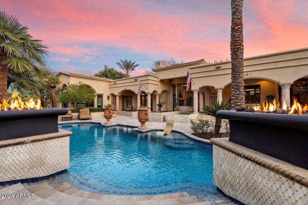 7300 N 70TH Street