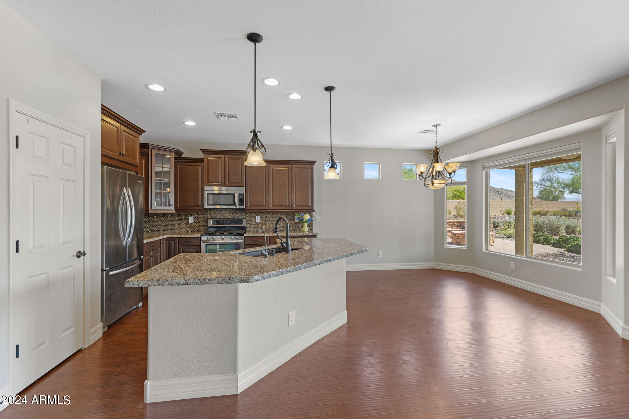 17531 W SILVER FOX Way