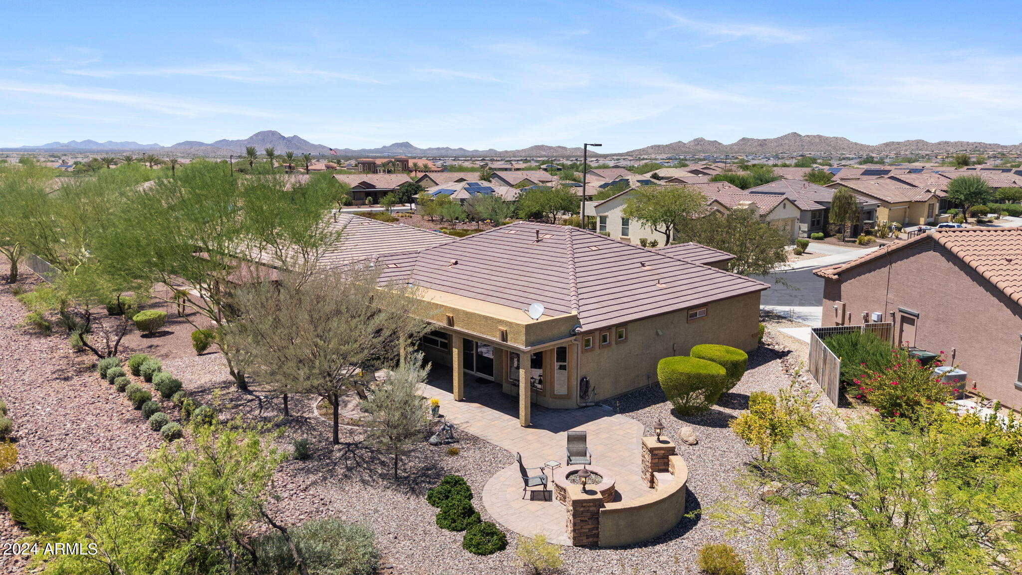 17531 W SILVER FOX Way