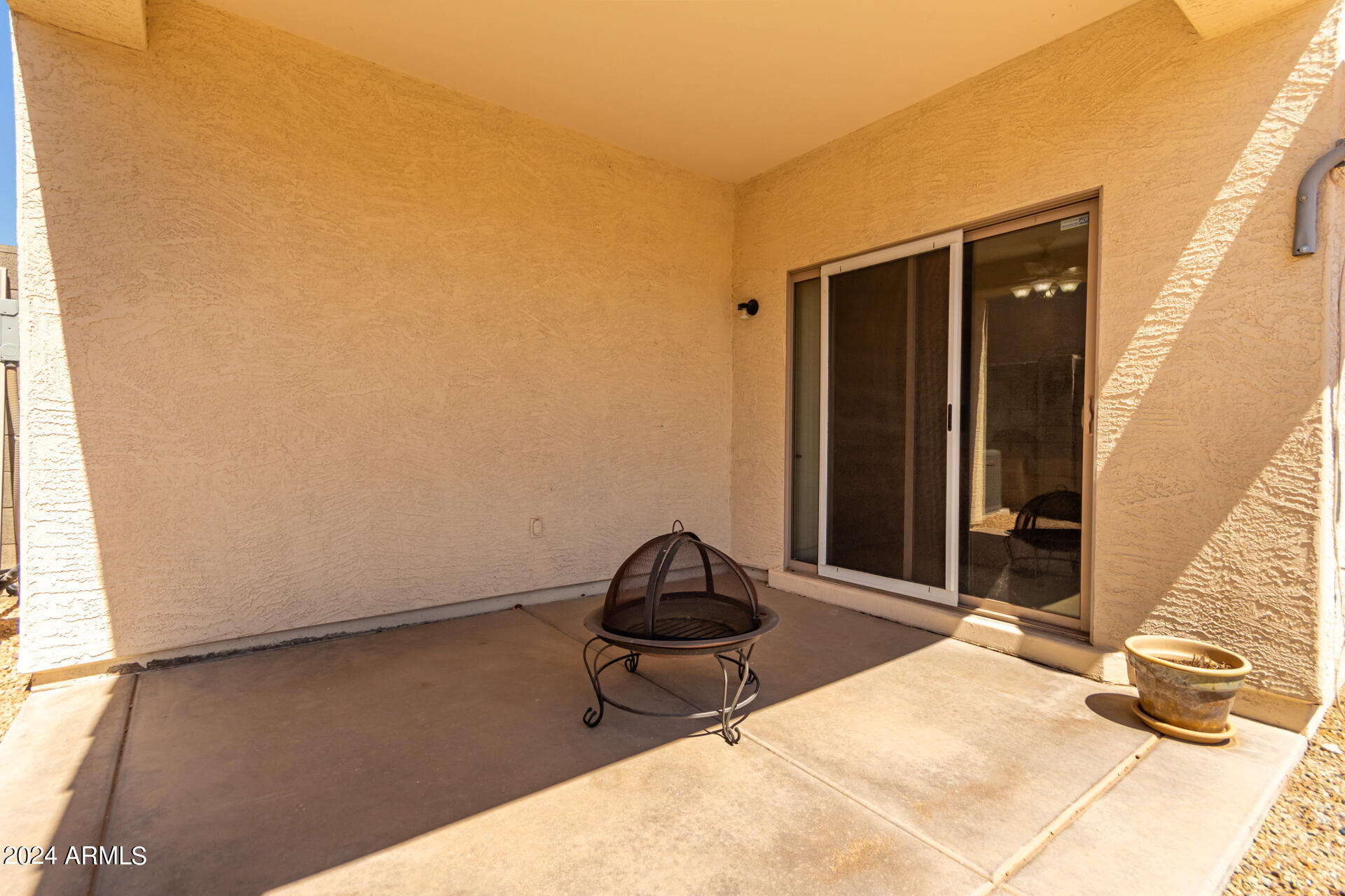 12213 W VALENTINE Avenue