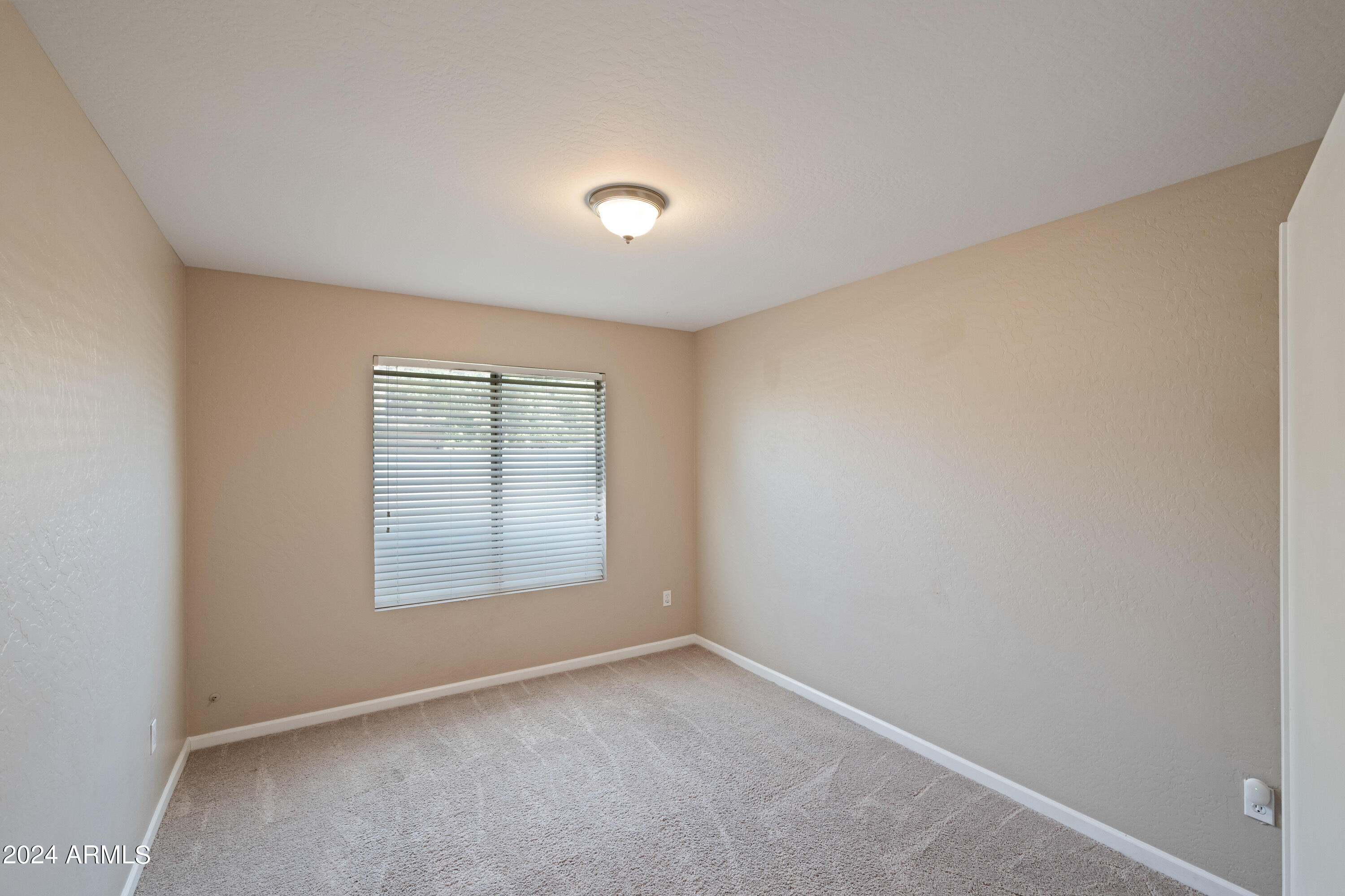 1359 E GAIL Court