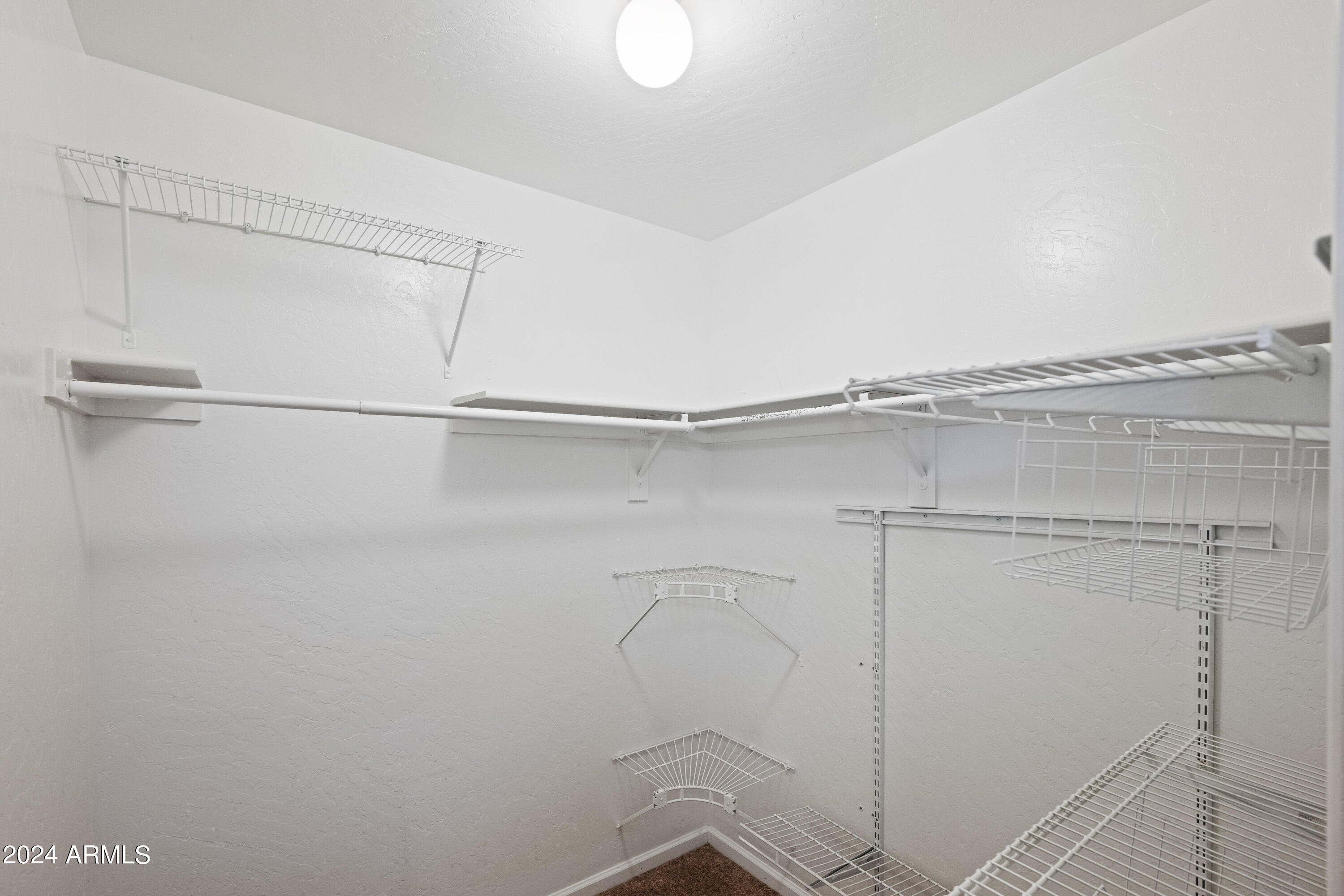 1359 E GAIL Court