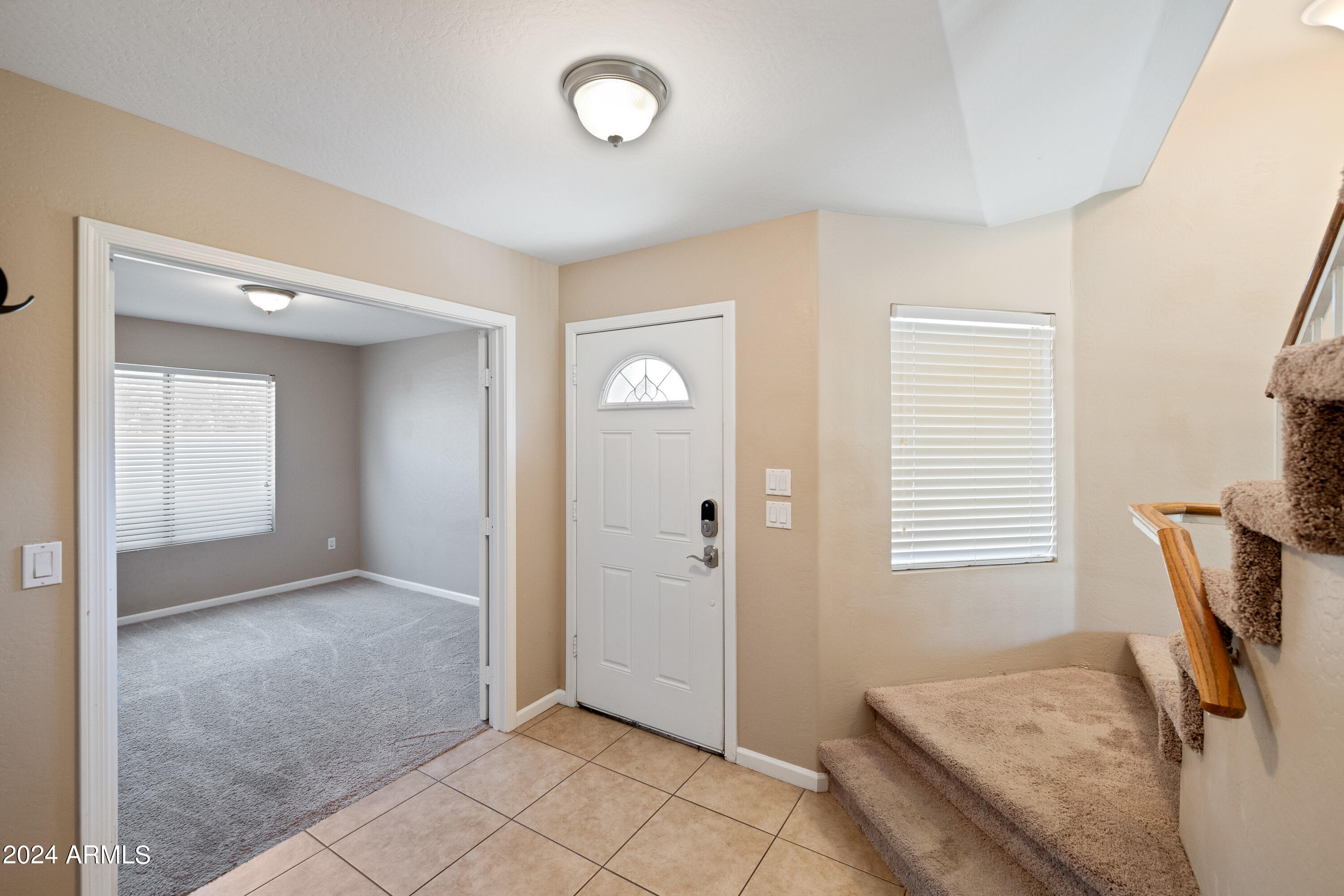 1359 E GAIL Court