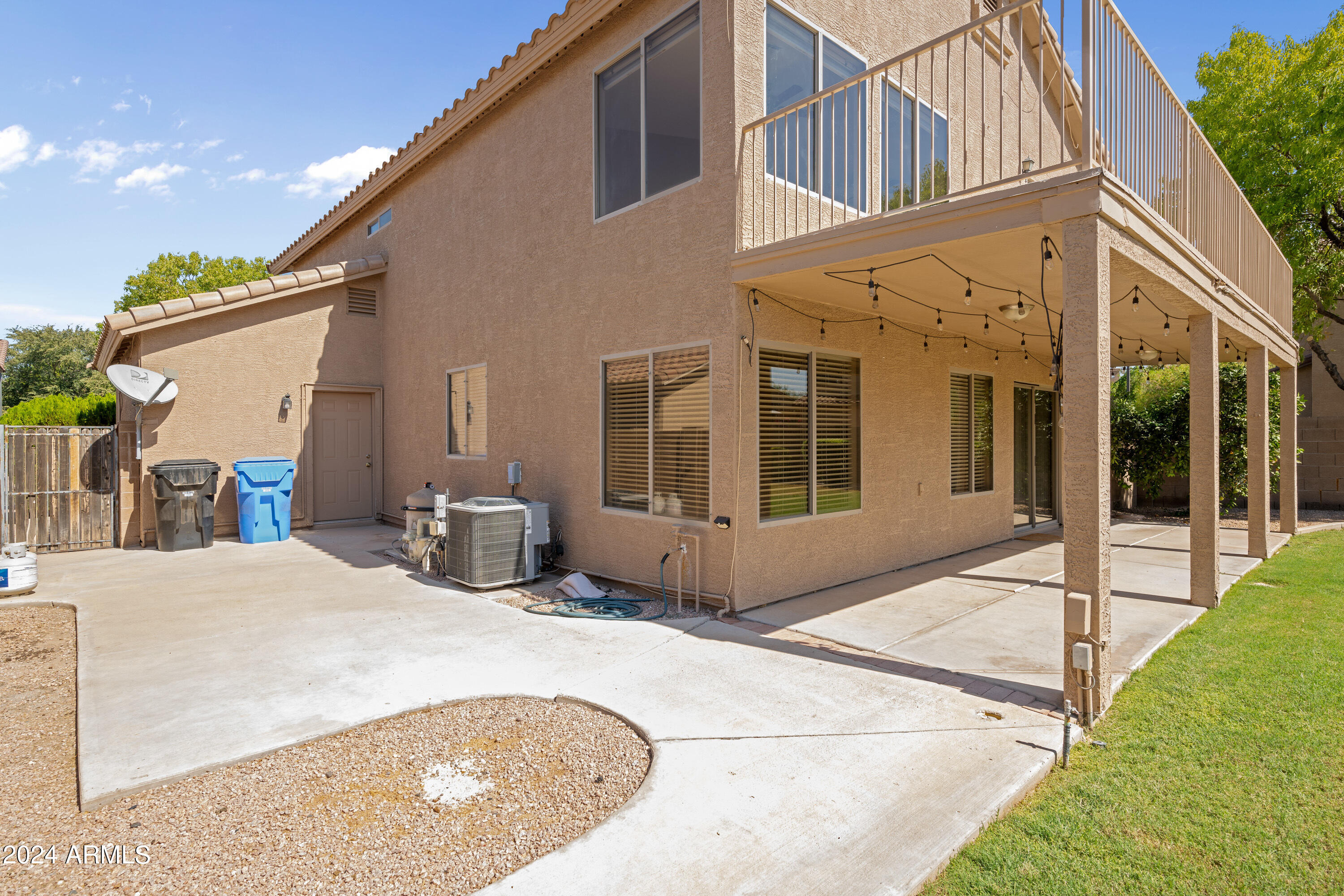 1359 E GAIL Court