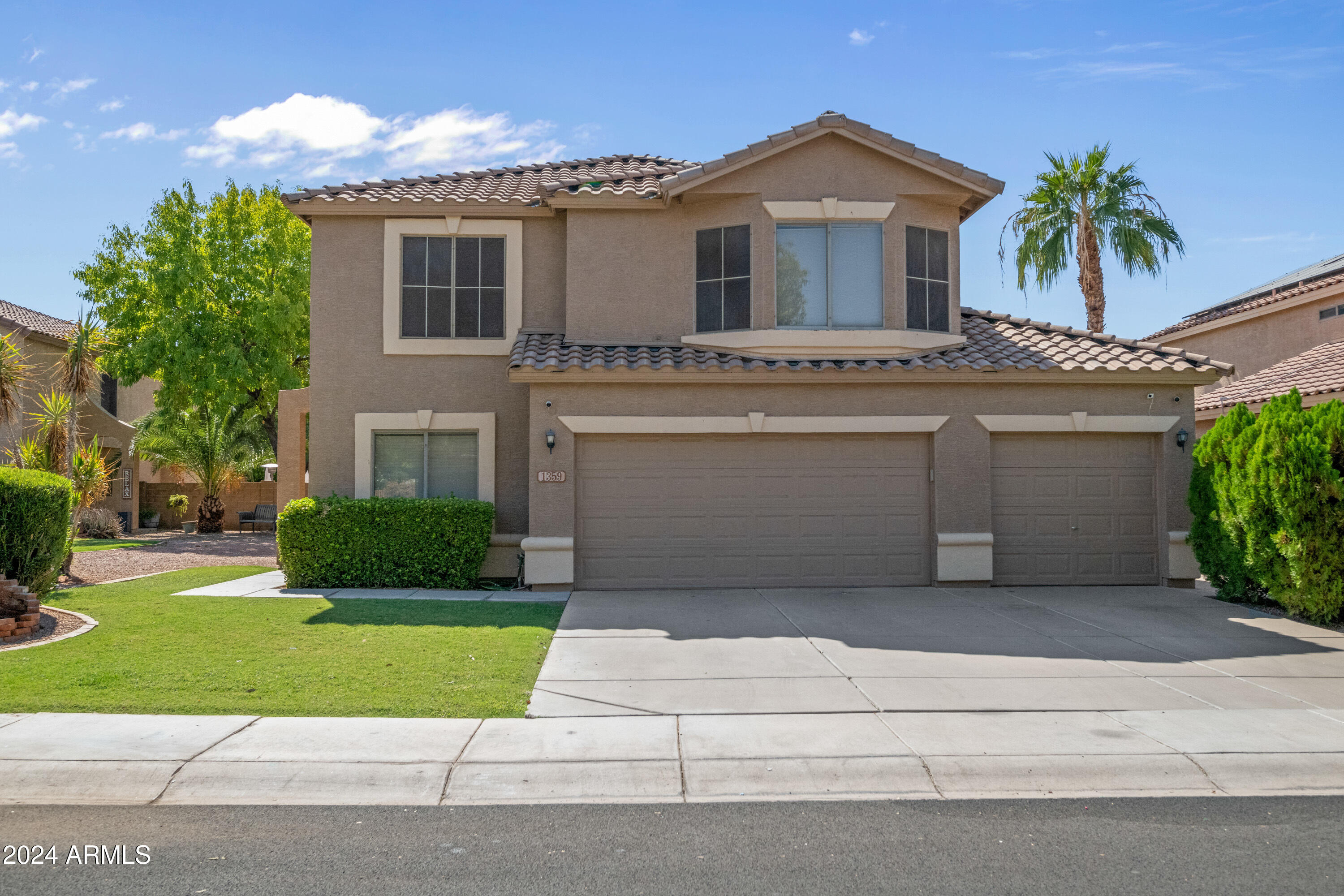 1359 E GAIL Court
