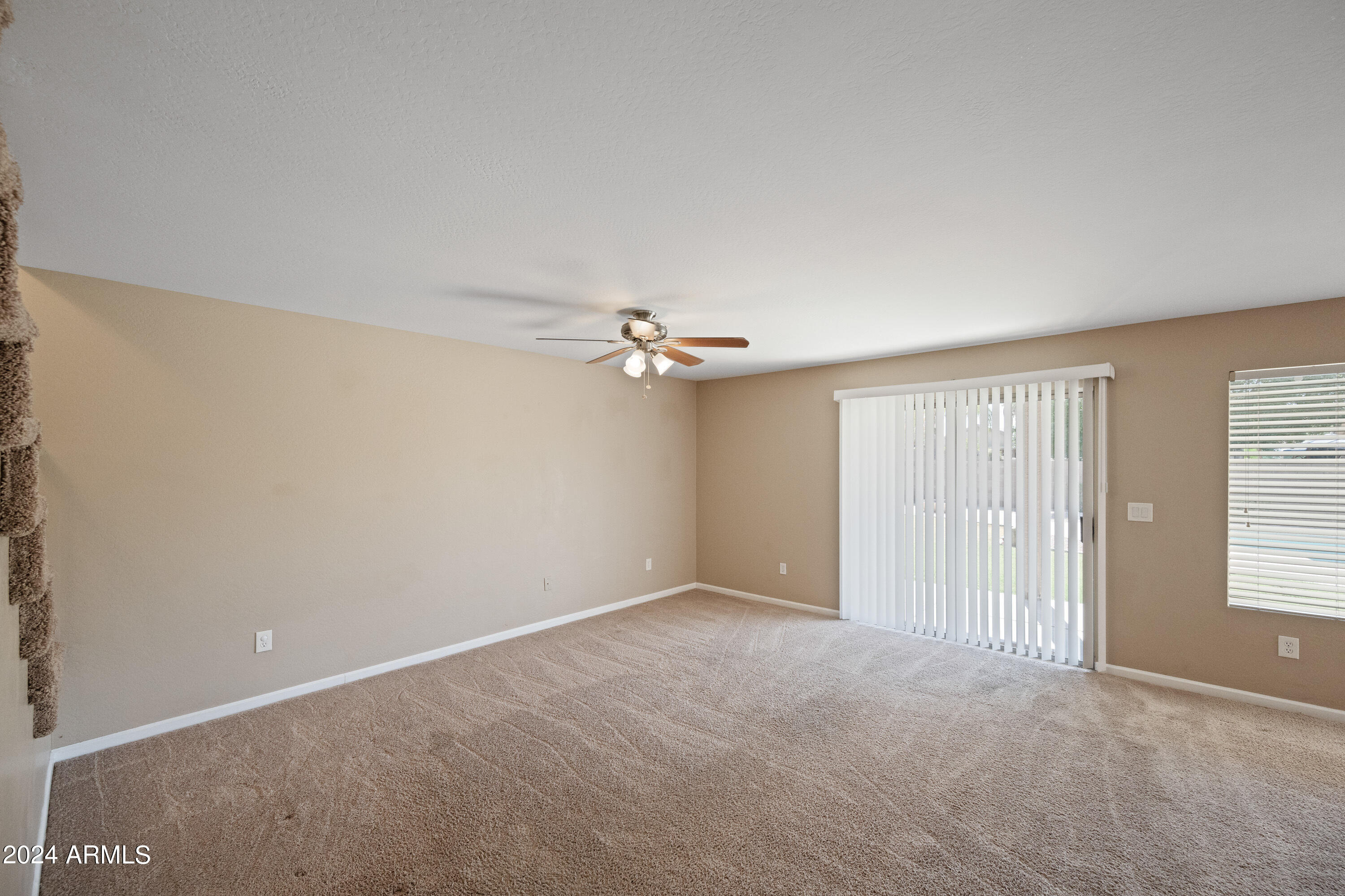 1359 E GAIL Court