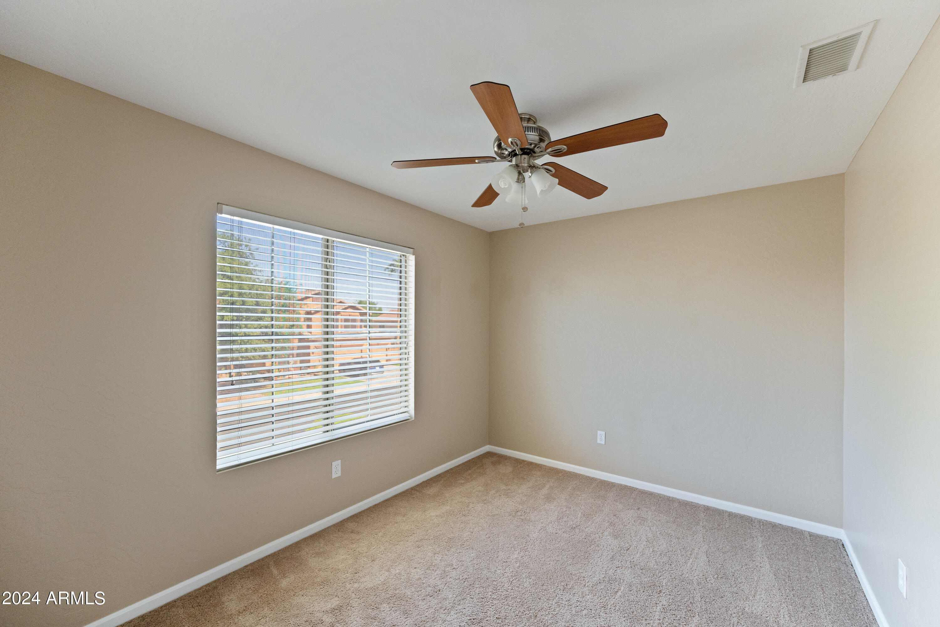 1359 E GAIL Court