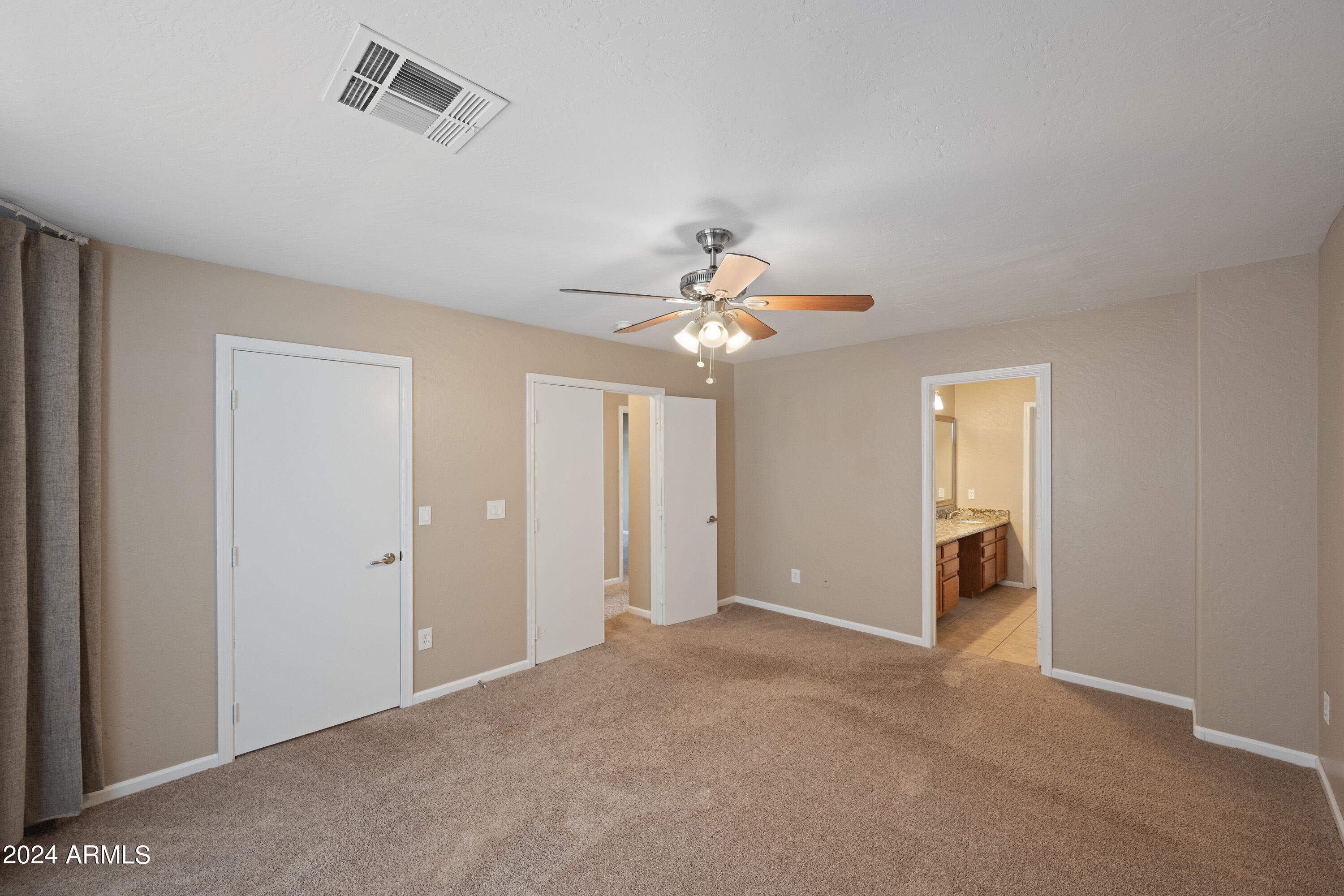 1359 E GAIL Court