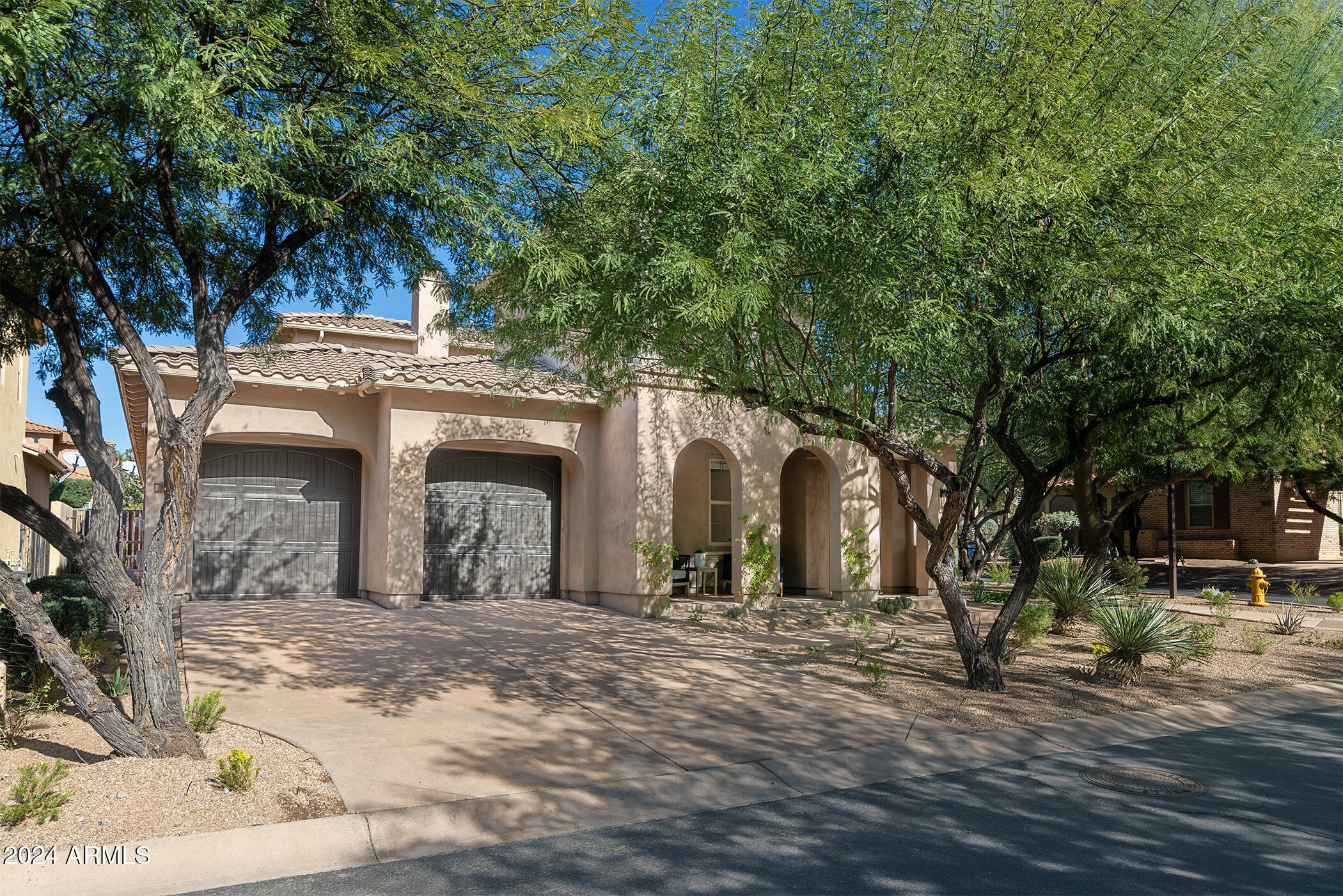9490 E TRAILSIDE View