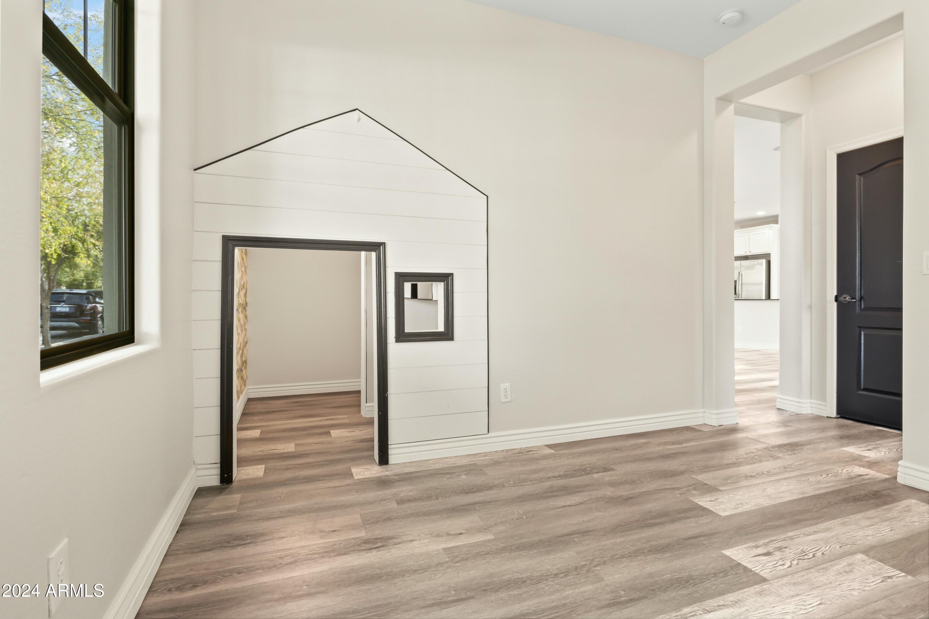 1672 S PENROSE Drive