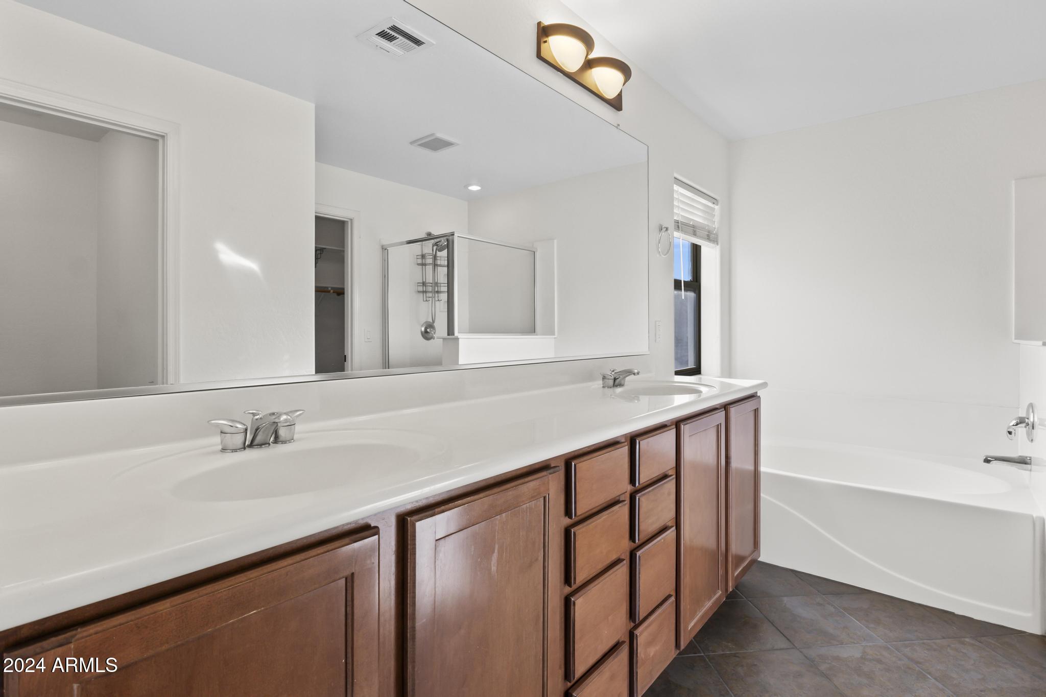 1672 S PENROSE Drive