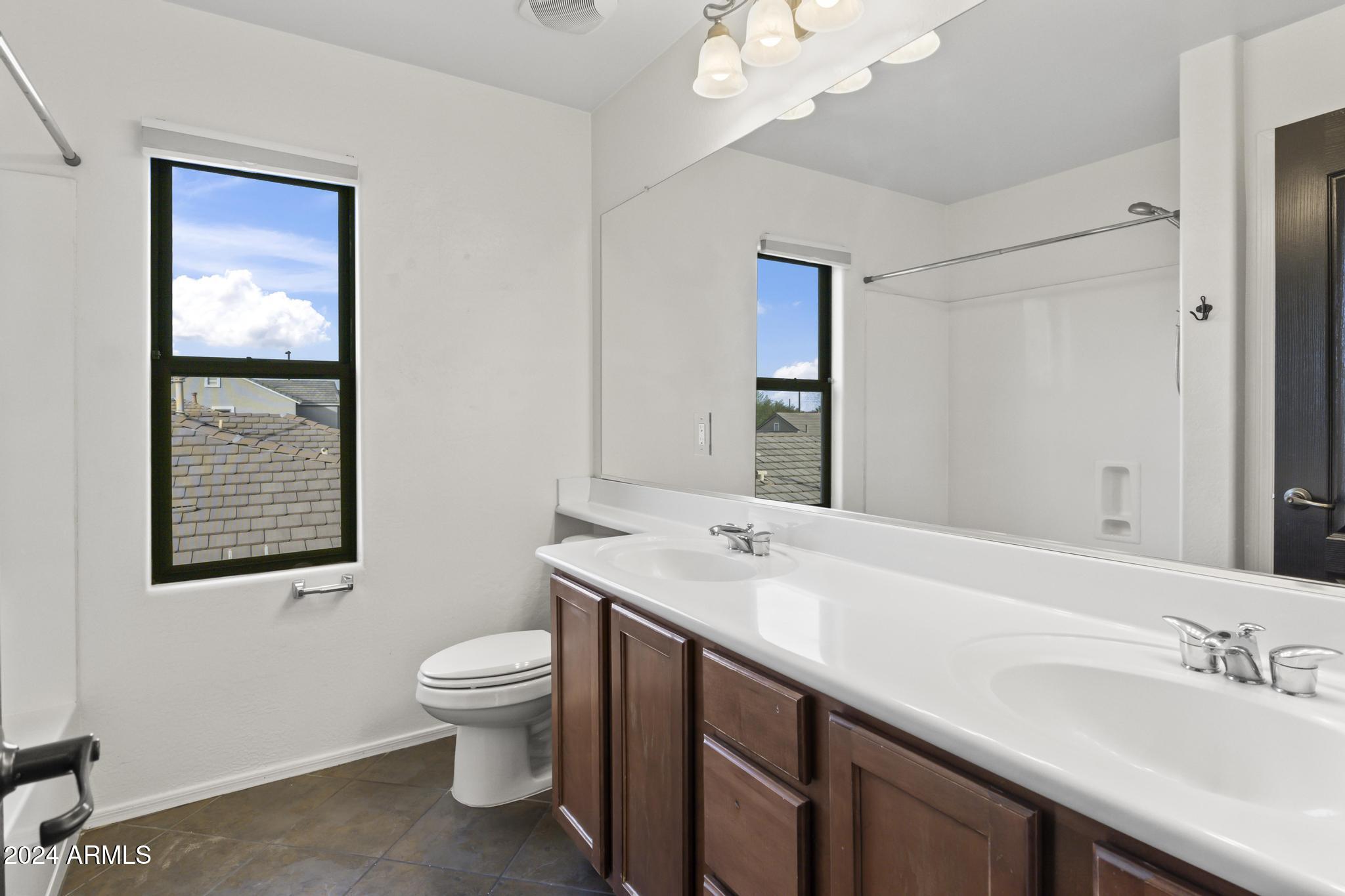 1672 S PENROSE Drive