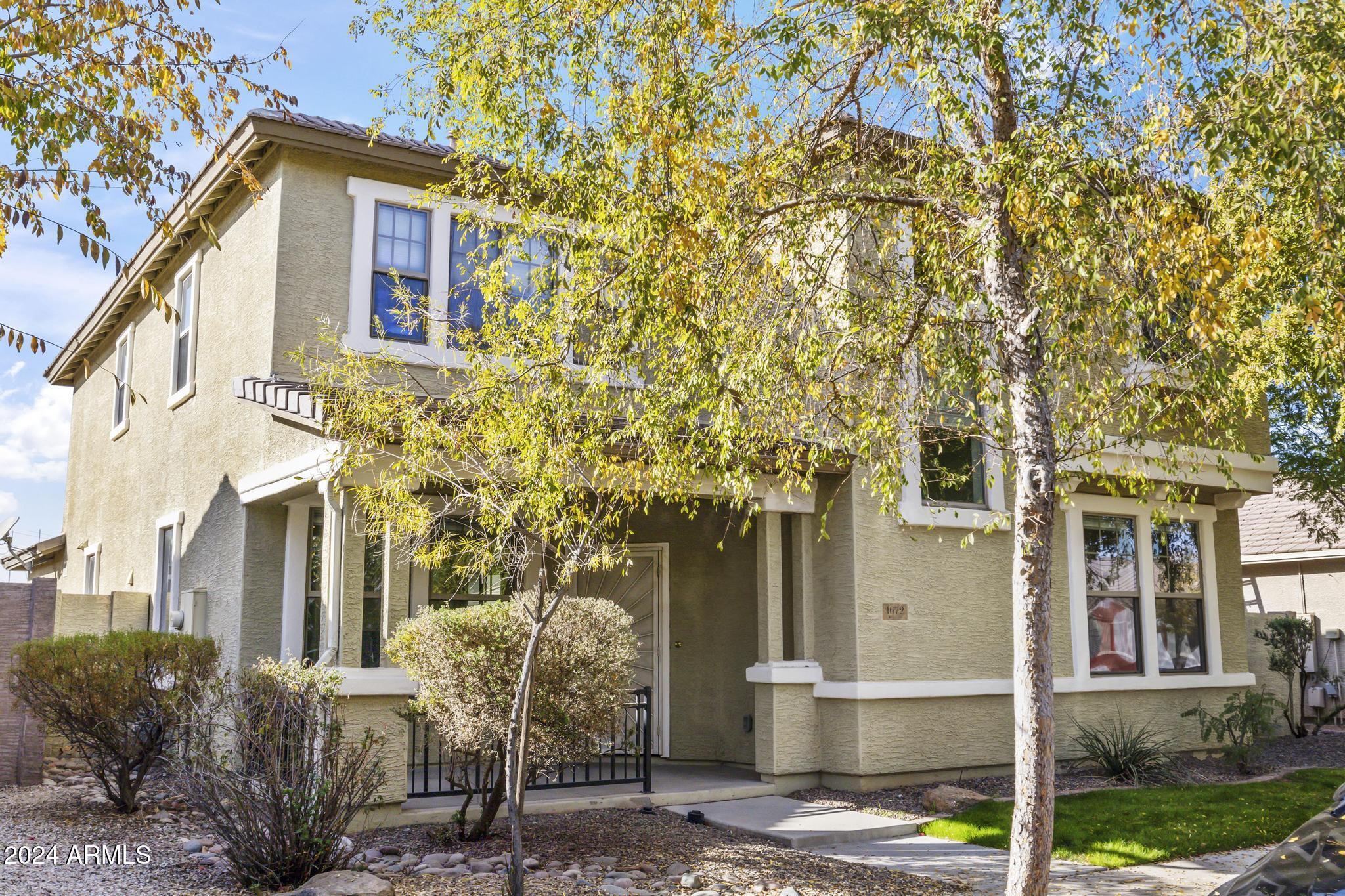 1672 S PENROSE Drive