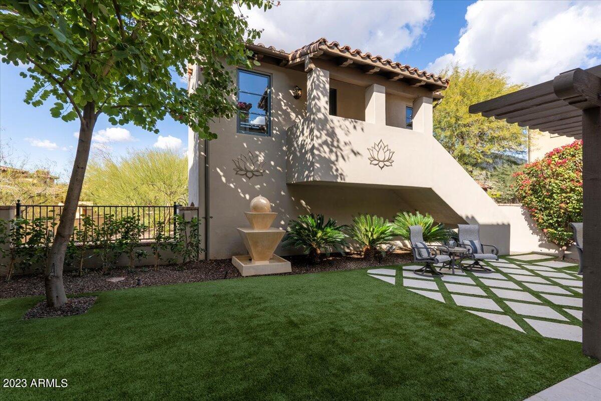 10274 E SIERRA PINTA Drive