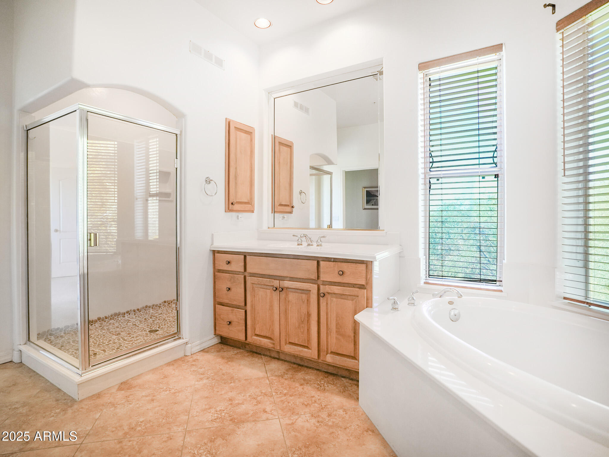 14850 E GRANDVIEW Drive, 204