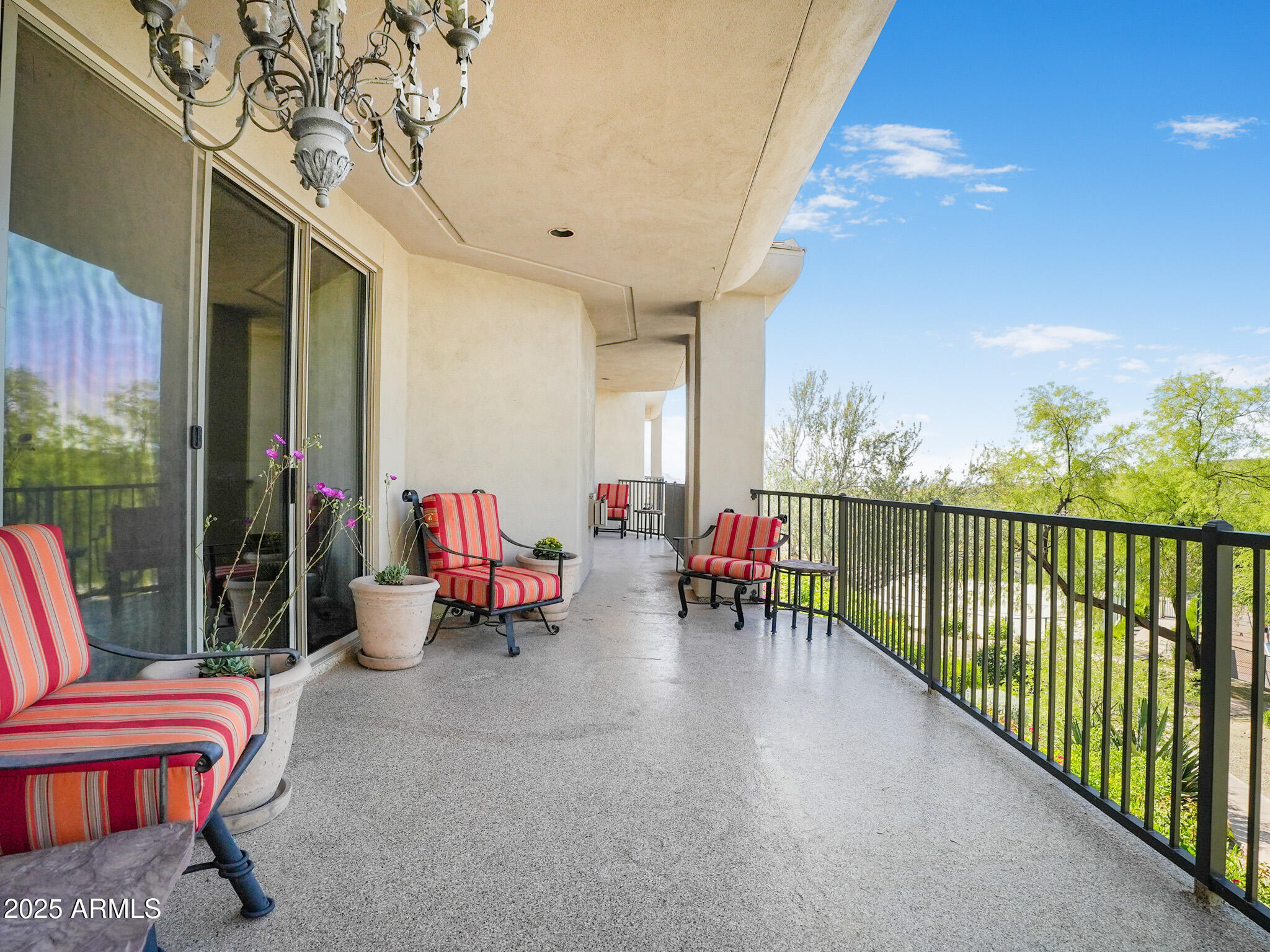 14850 E GRANDVIEW Drive, 204