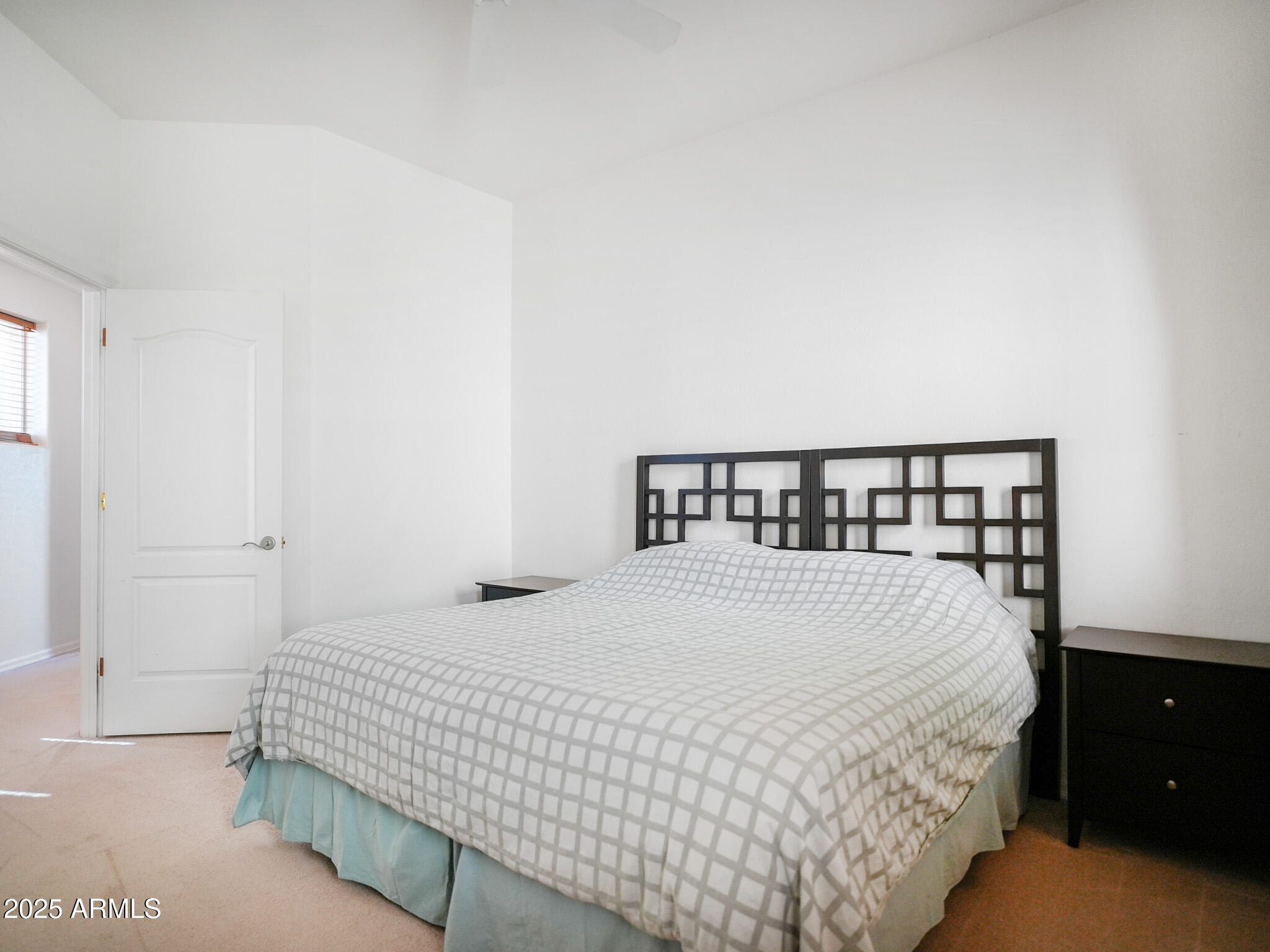 14850 E GRANDVIEW Drive, 204