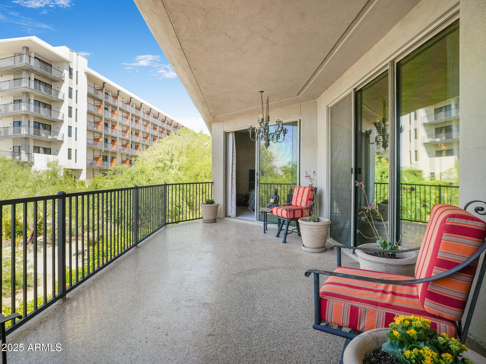 14850 E GRANDVIEW Drive, 204