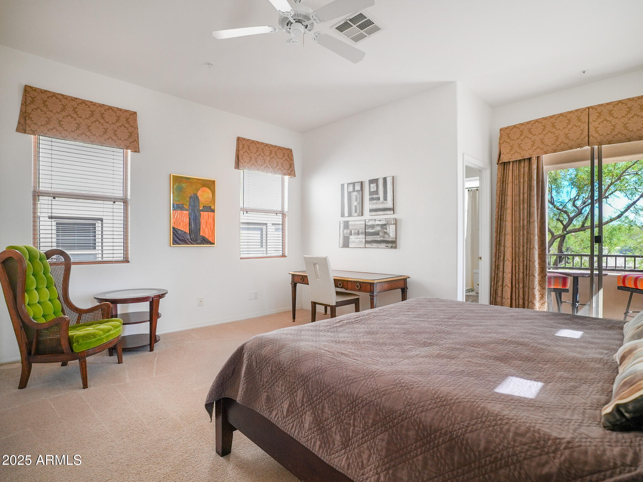 14850 E GRANDVIEW Drive, 204