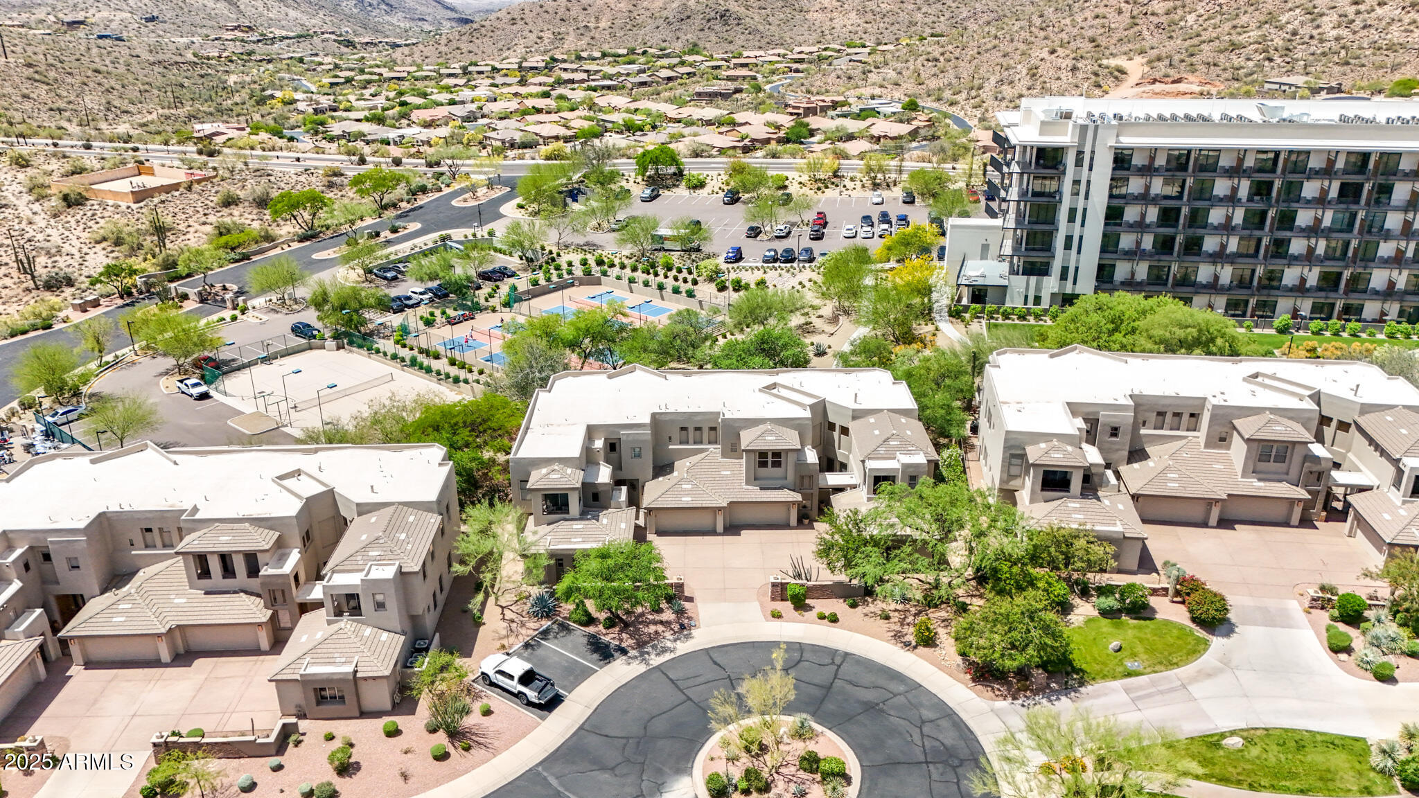 14850 E GRANDVIEW Drive, 204