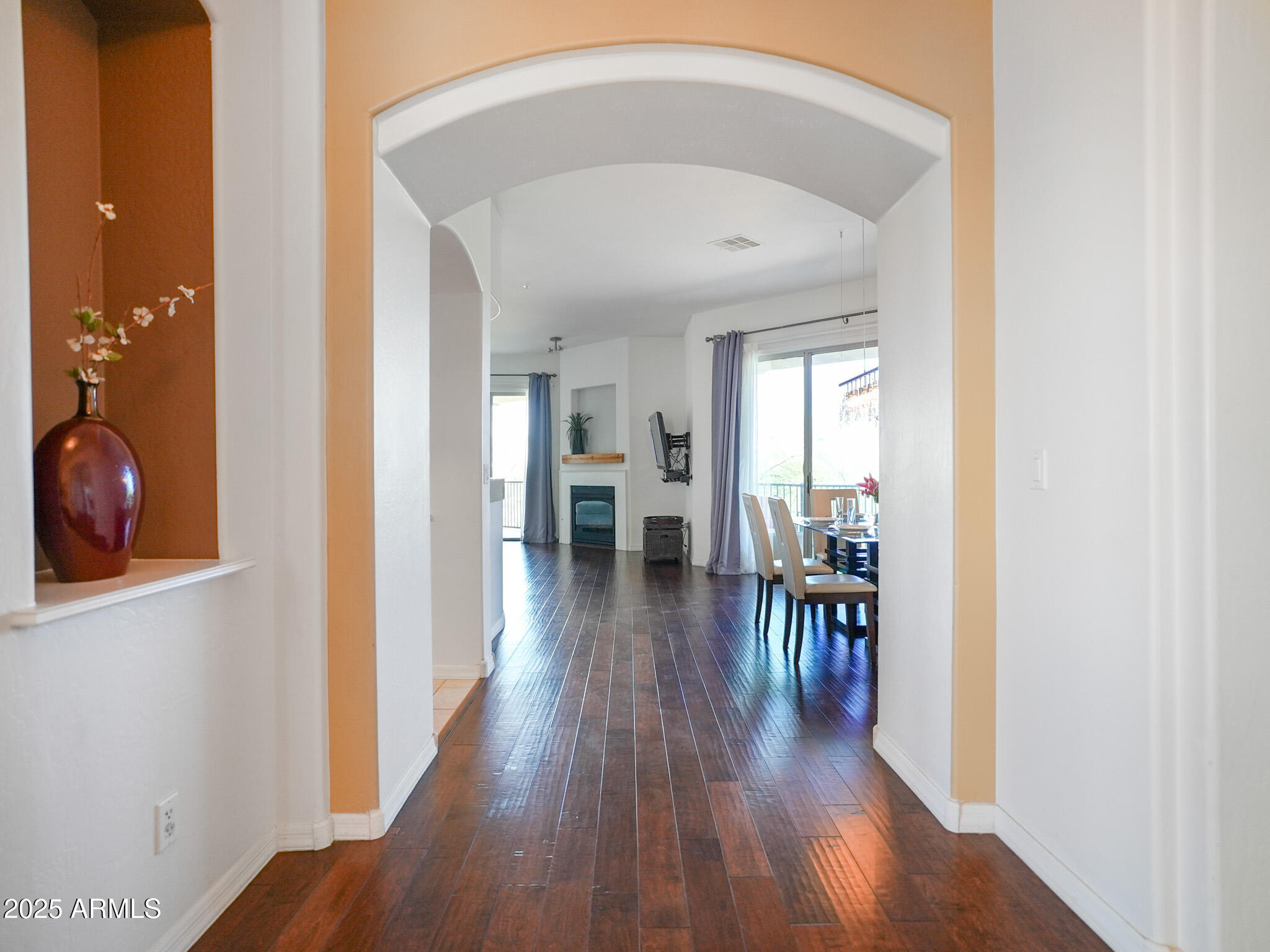 14850 E GRANDVIEW Drive, 204