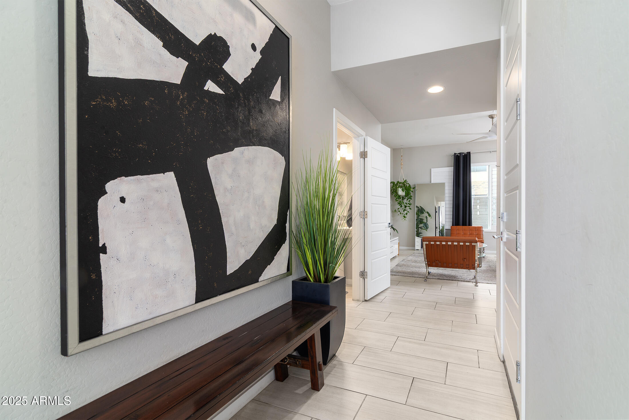 901 S SMITH Road, 1041