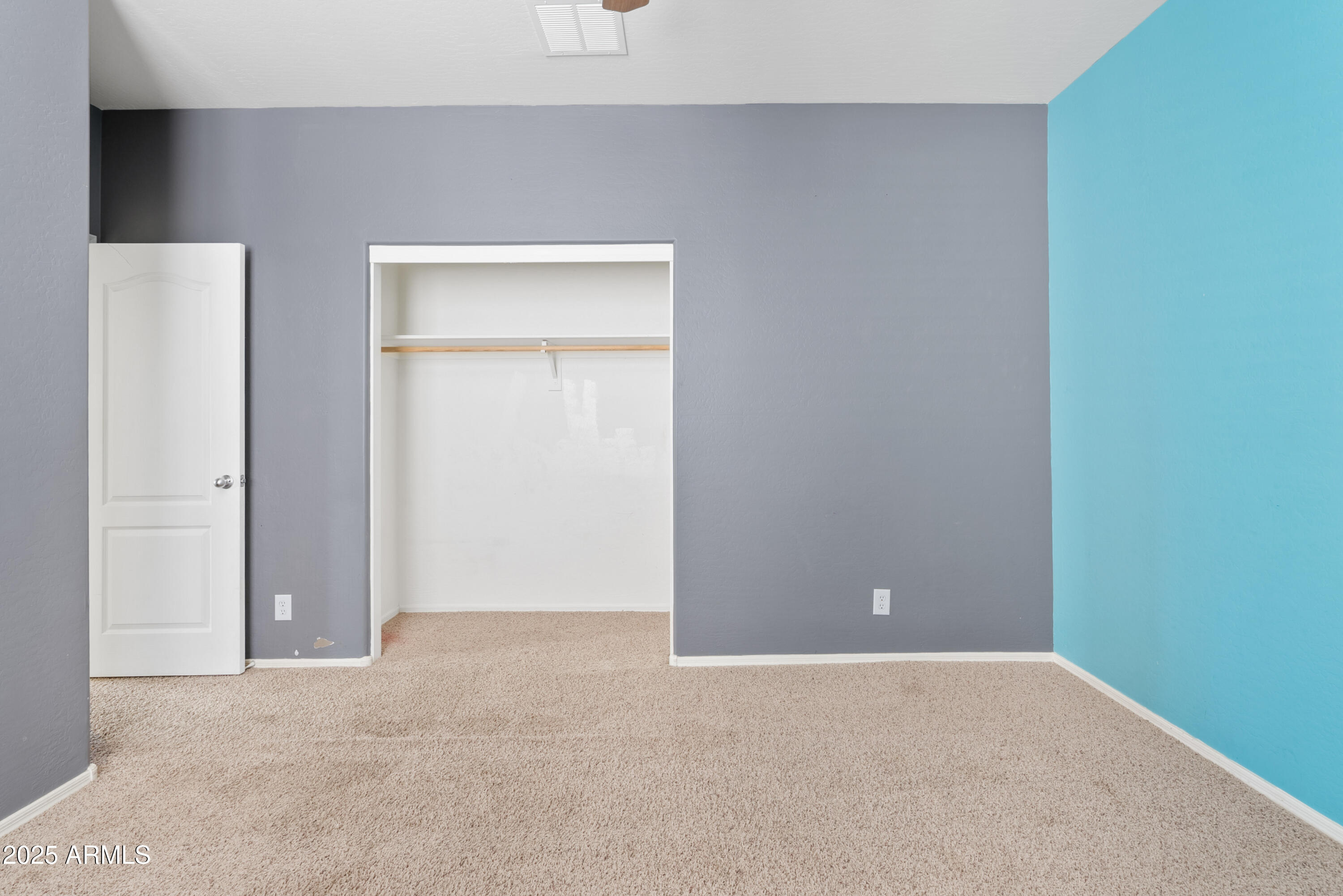 3850 E Longhorn Street