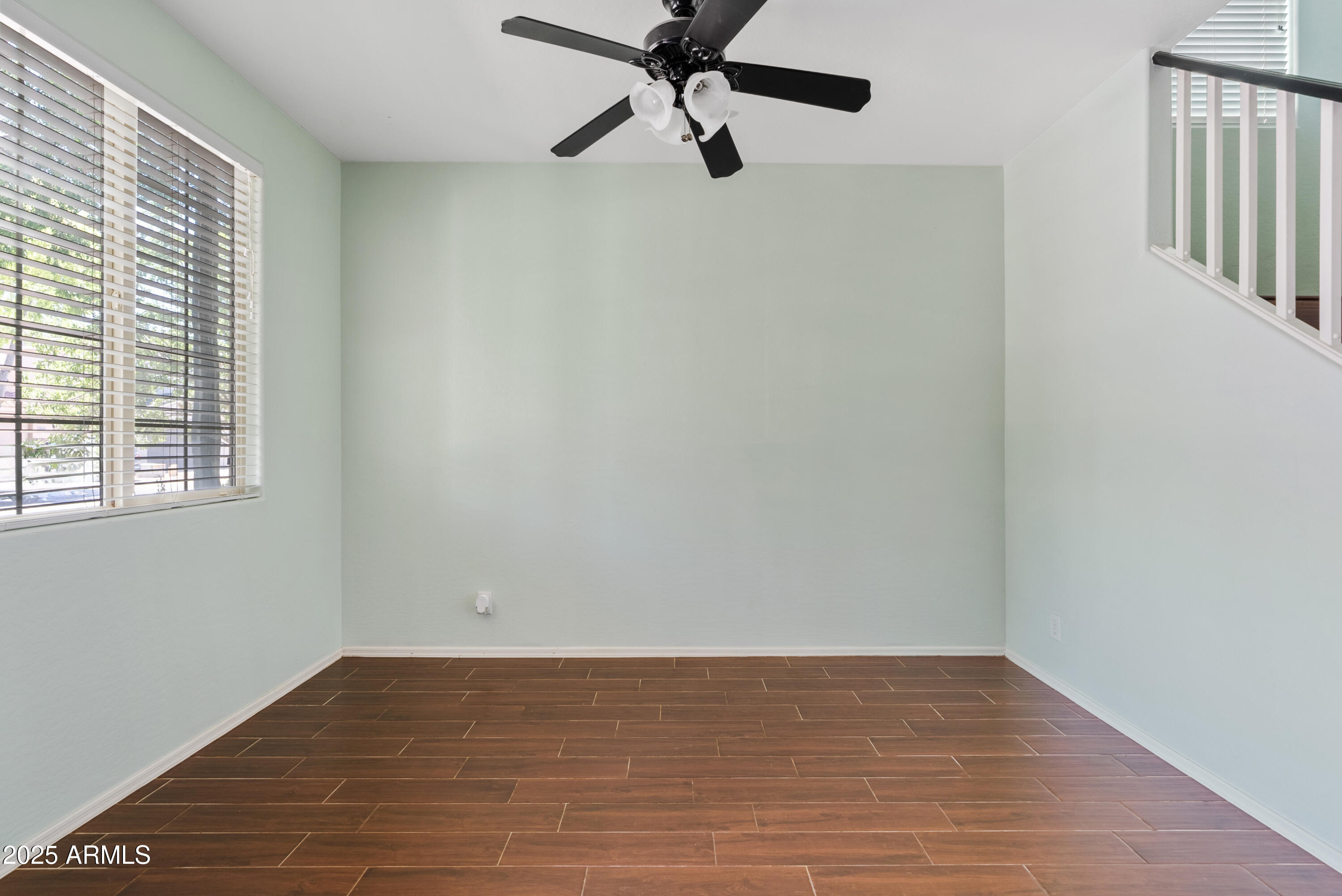 3850 E Longhorn Street