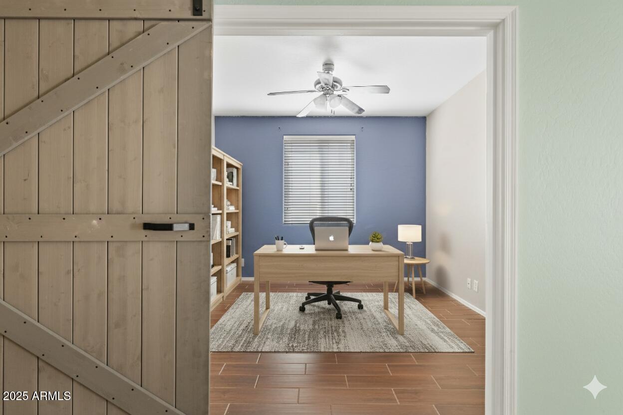 3850 E Longhorn Street