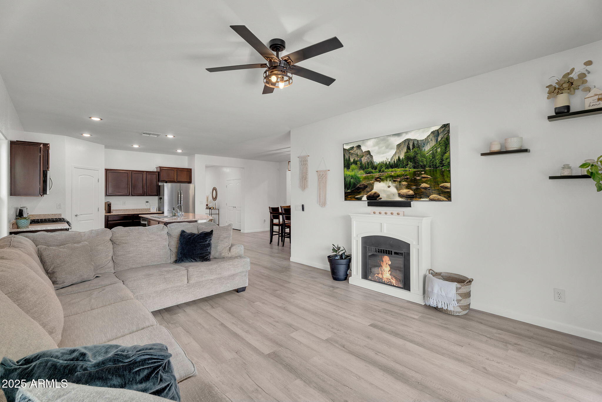 6579 W GEORGETOWN Way