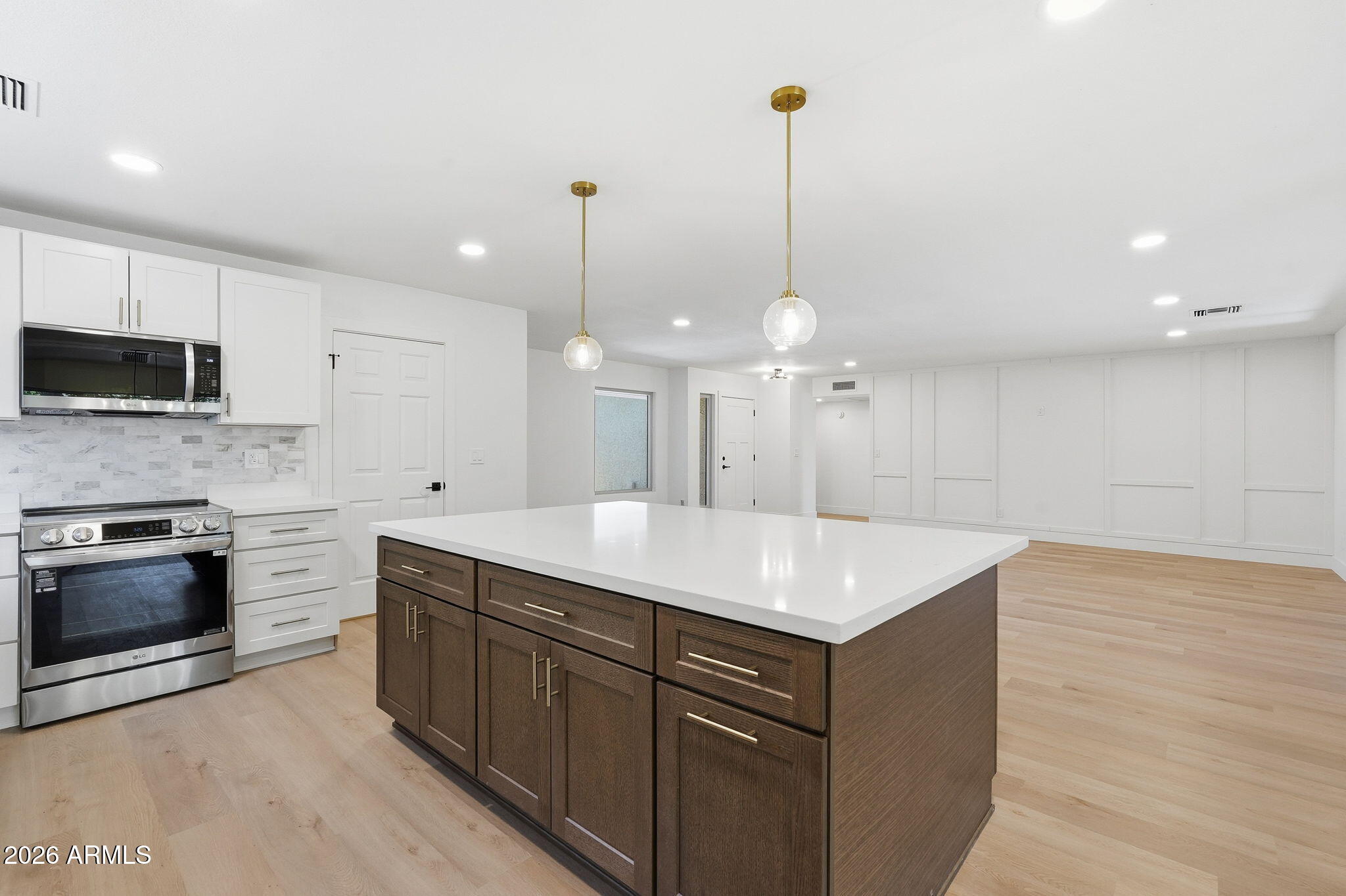 940 S 78TH Place