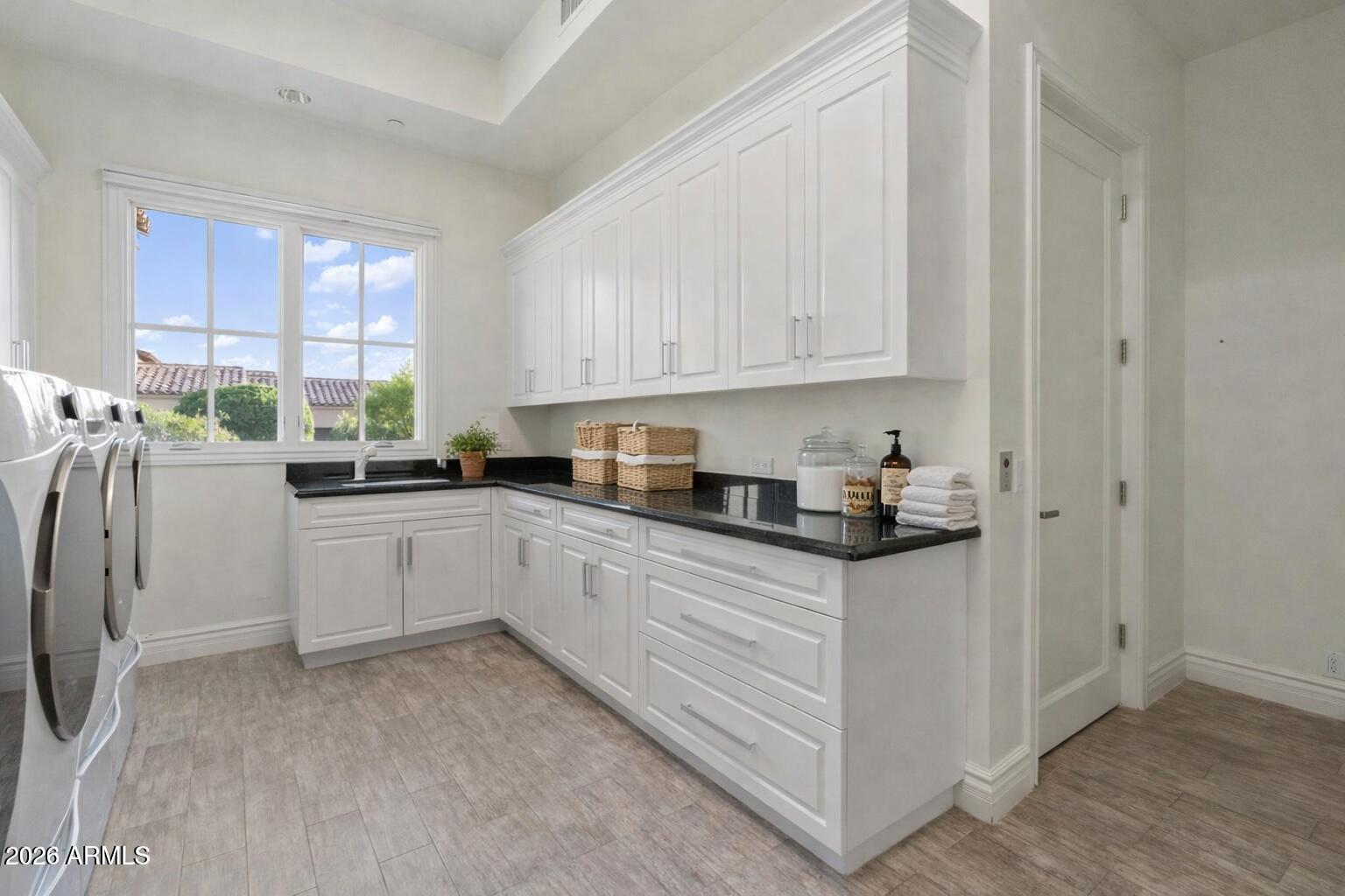 10163 E HUALAPAI Drive