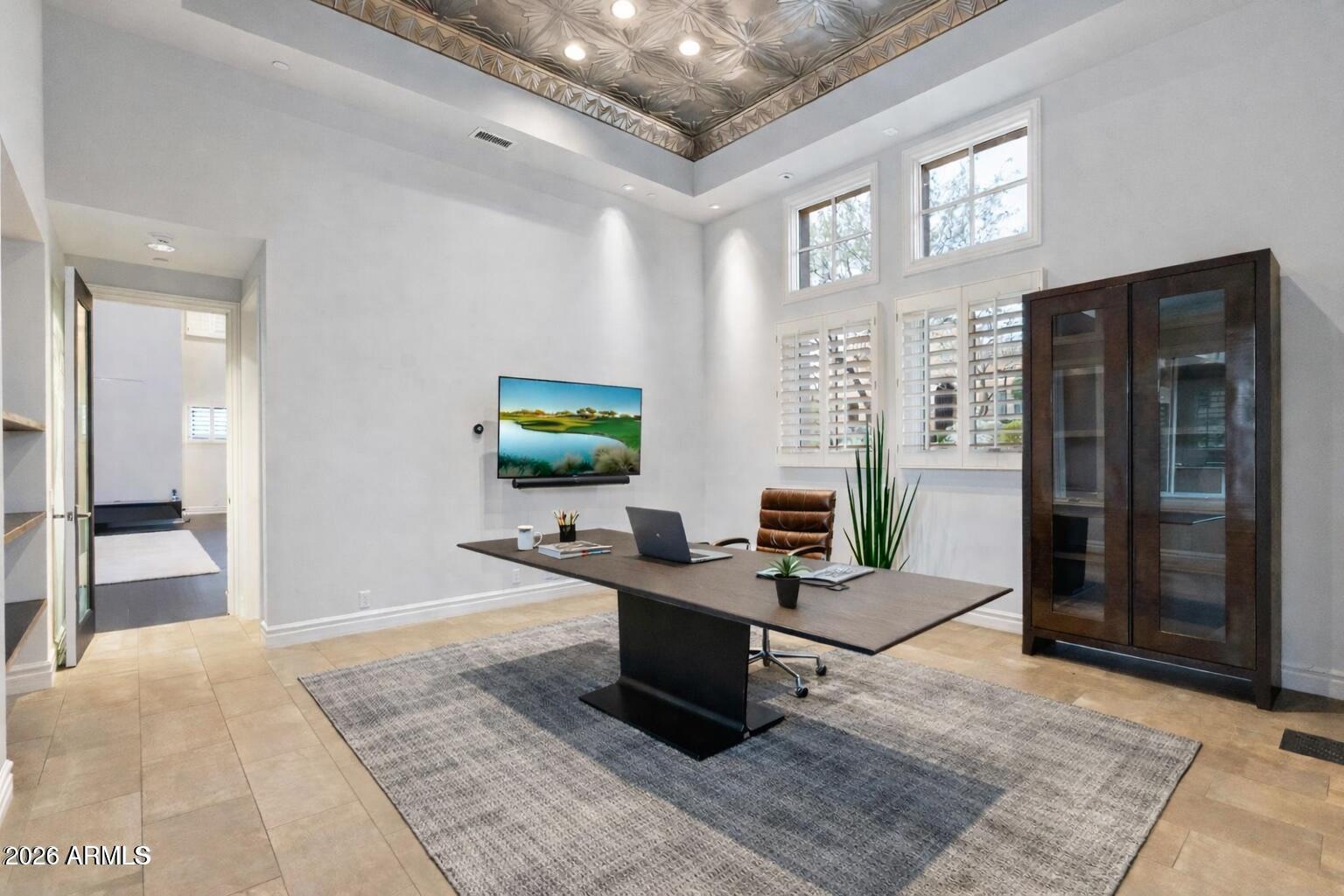 10163 E HUALAPAI Drive