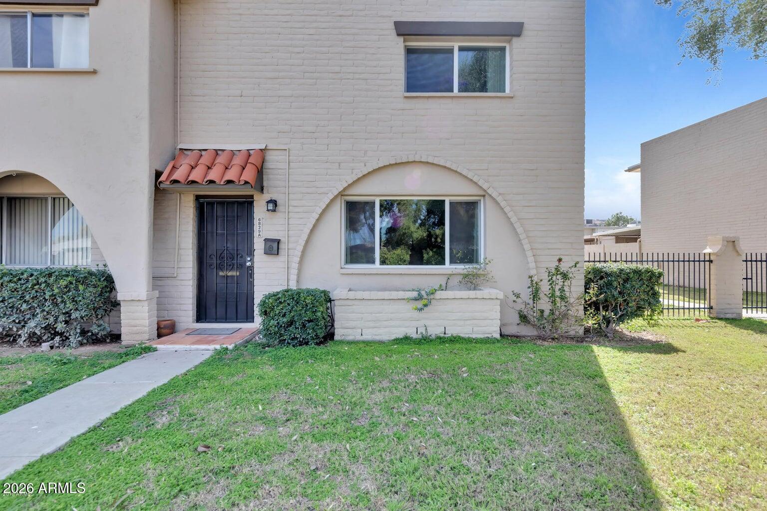 6829 E OSBORN Road A