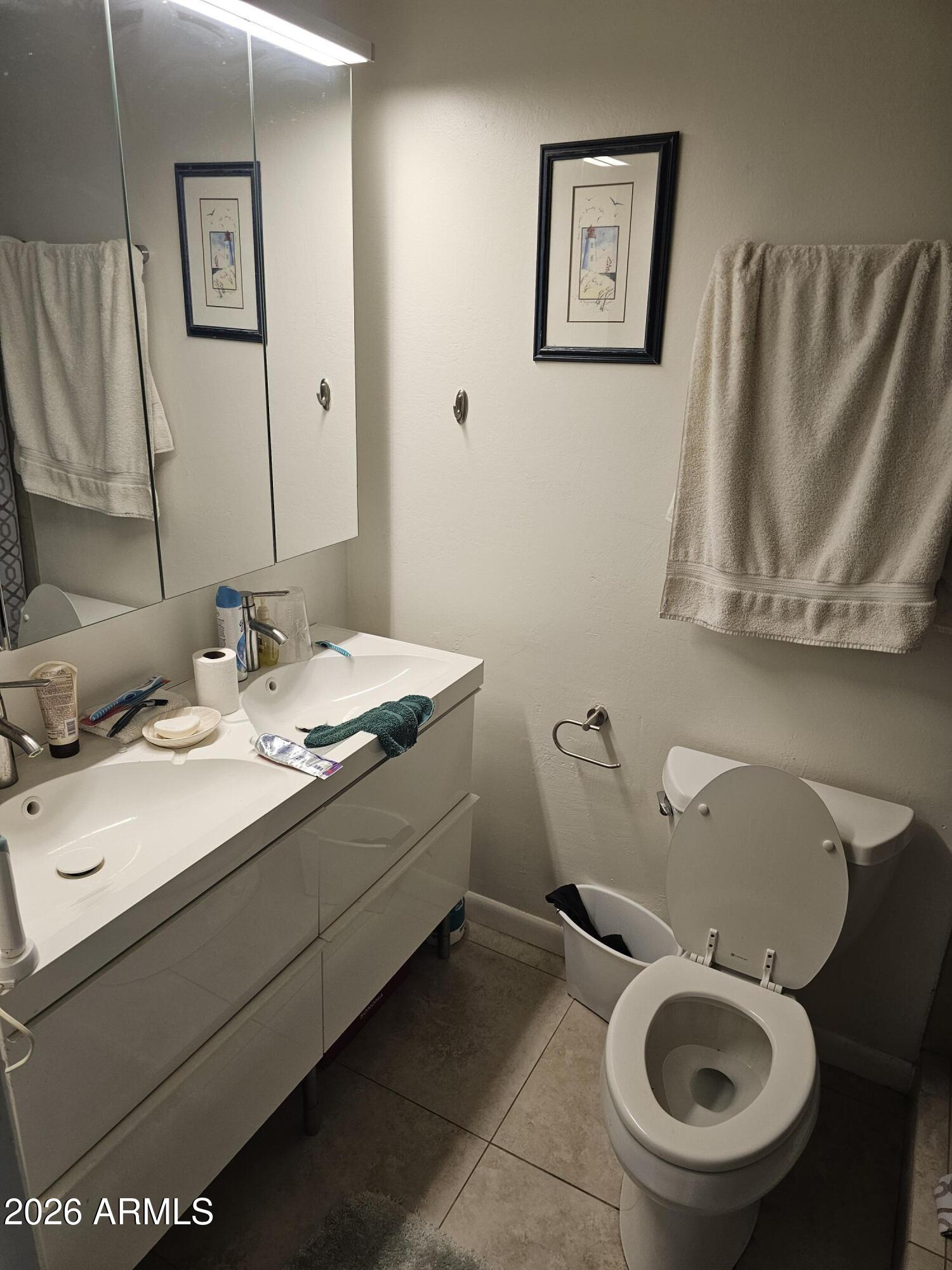 7625 N VIA DE LOS NINOS