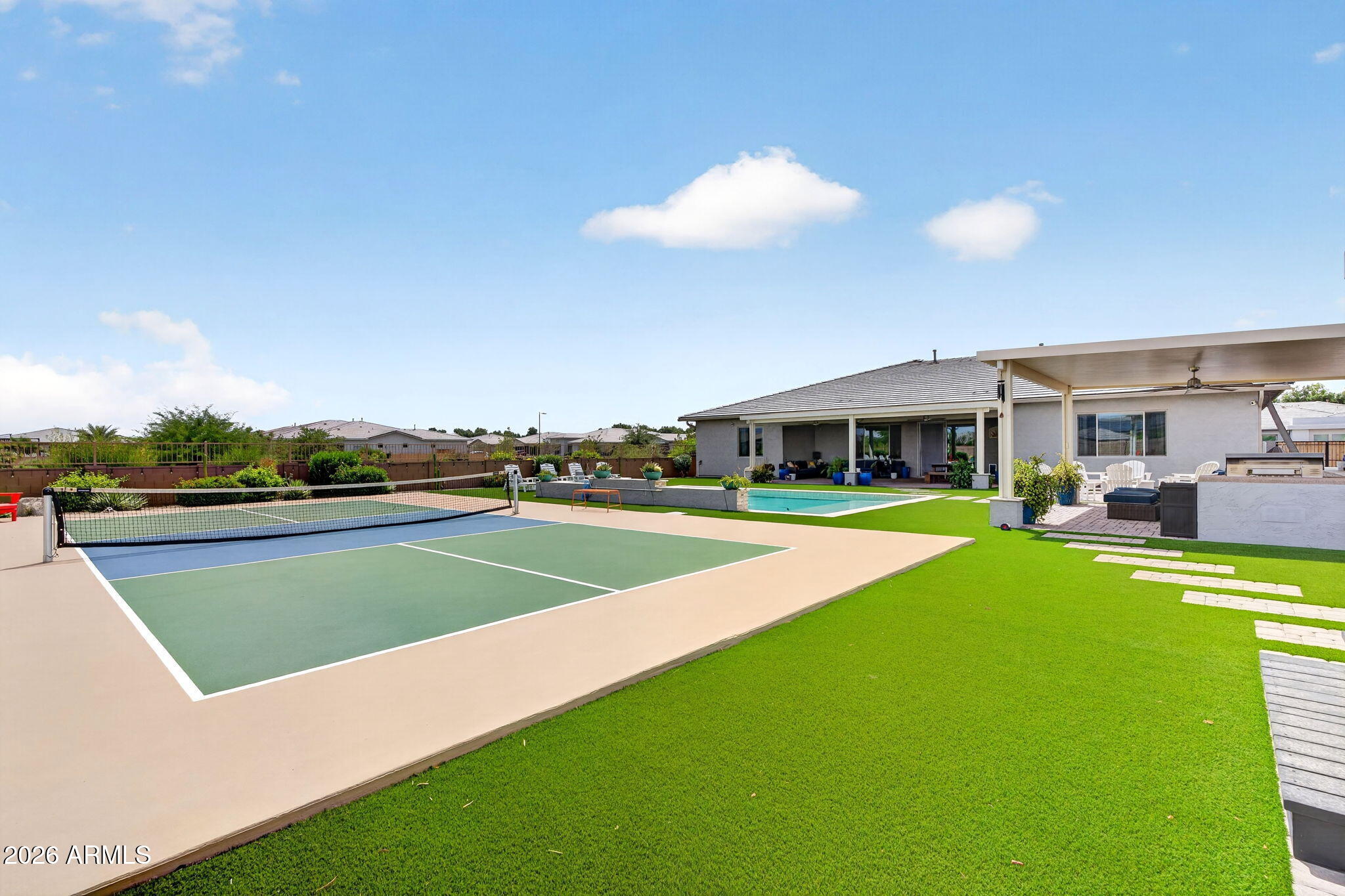 23064 E VIA LAS BRISAS