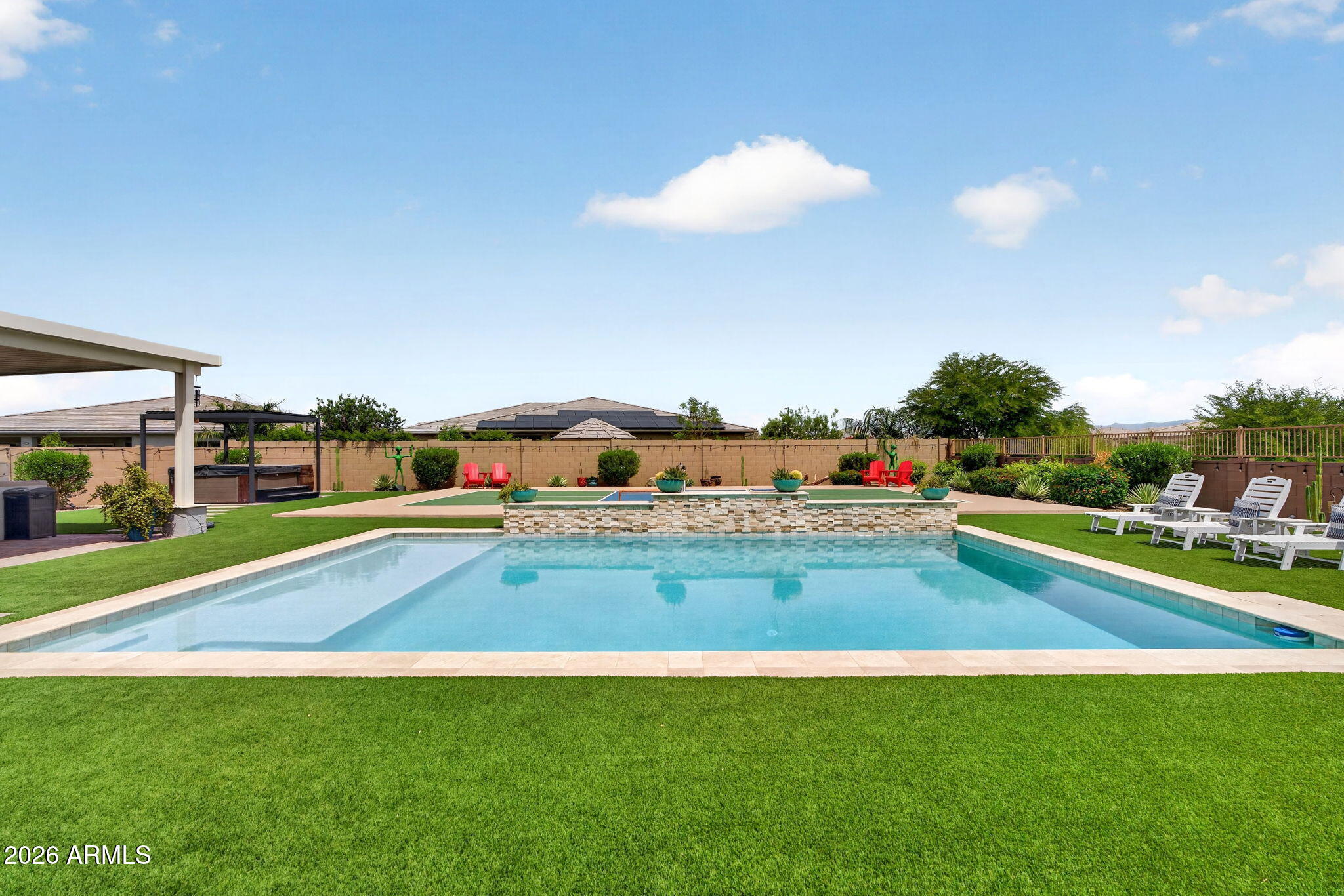 23064 E VIA LAS BRISAS