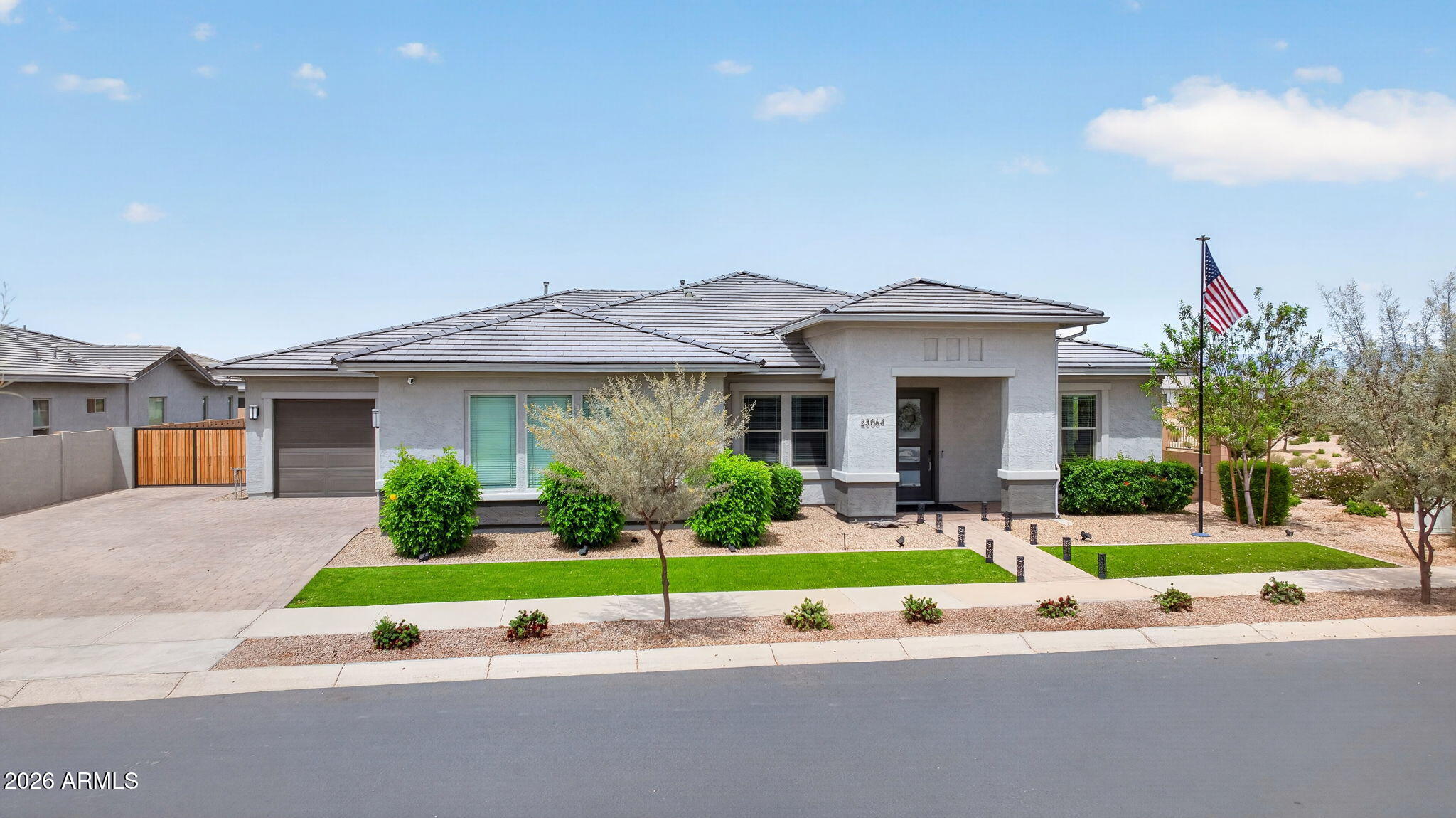 23064 E VIA LAS BRISAS