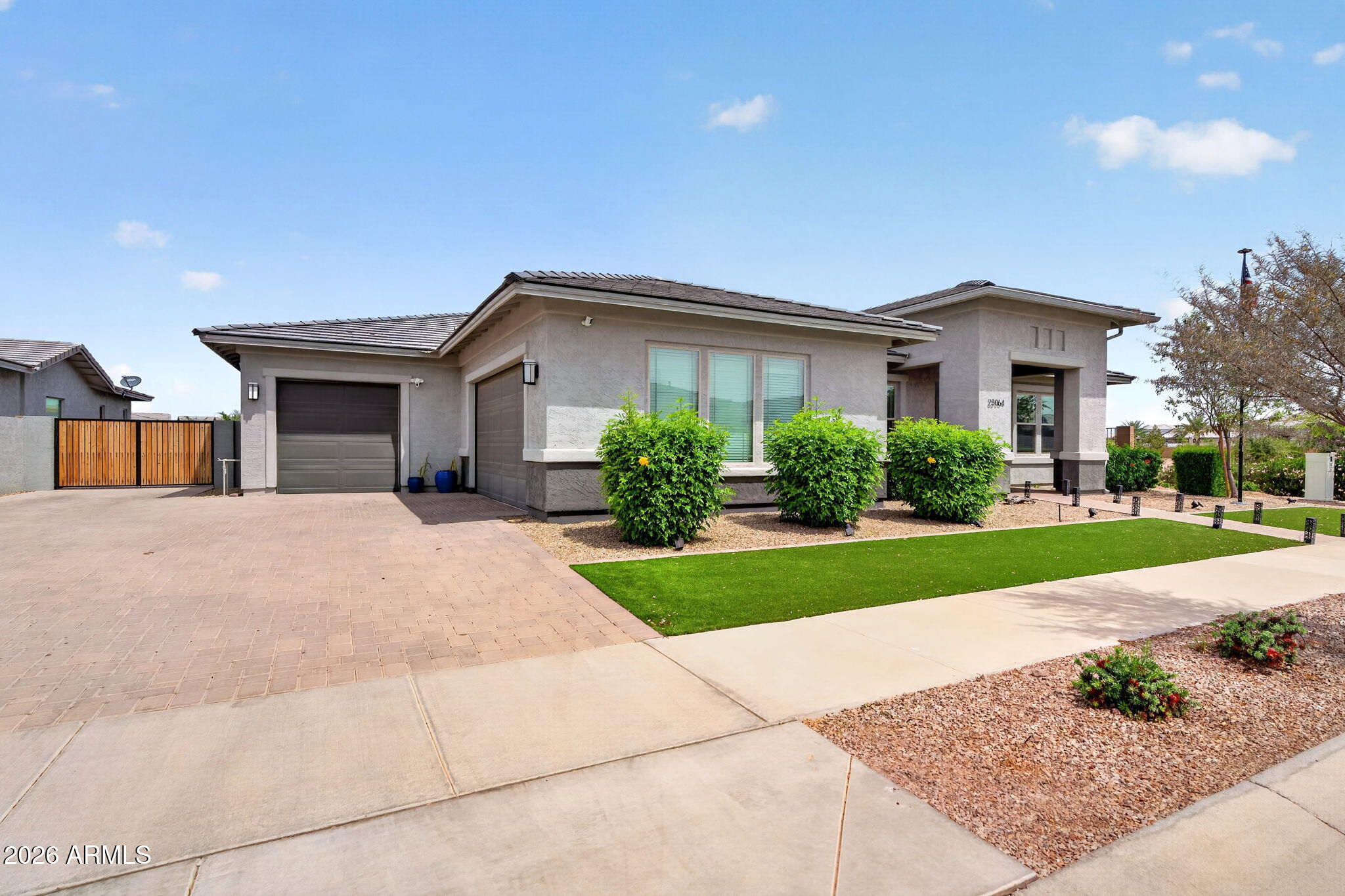 23064 E VIA LAS BRISAS