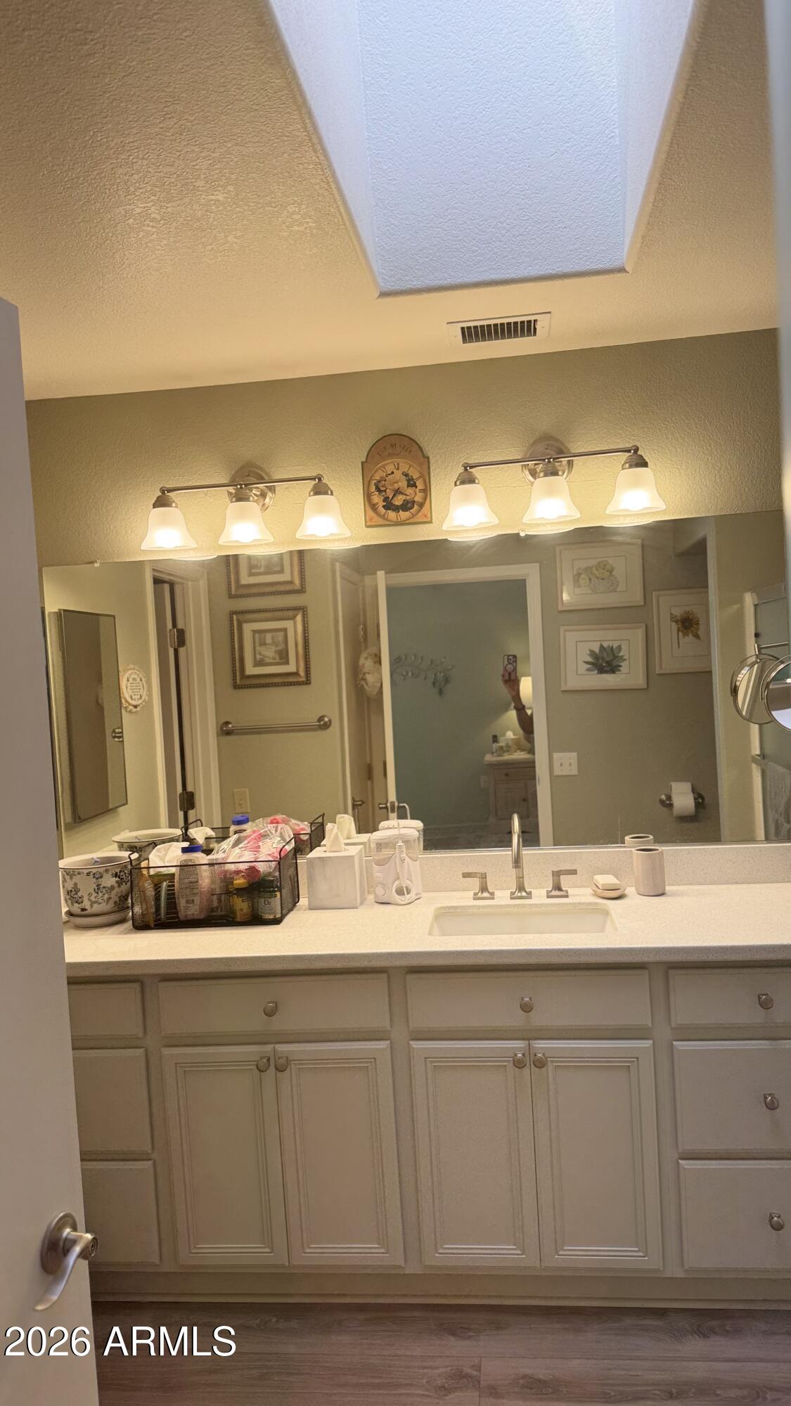 20038 N GREENVIEW Drive