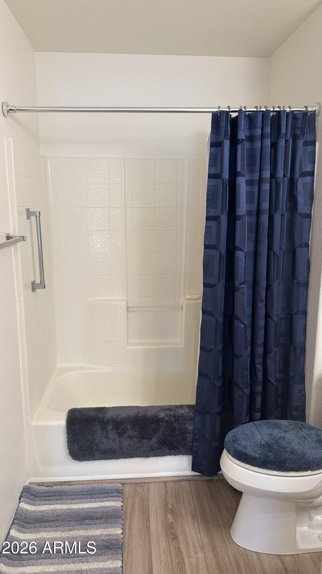 20038 N GREENVIEW Drive