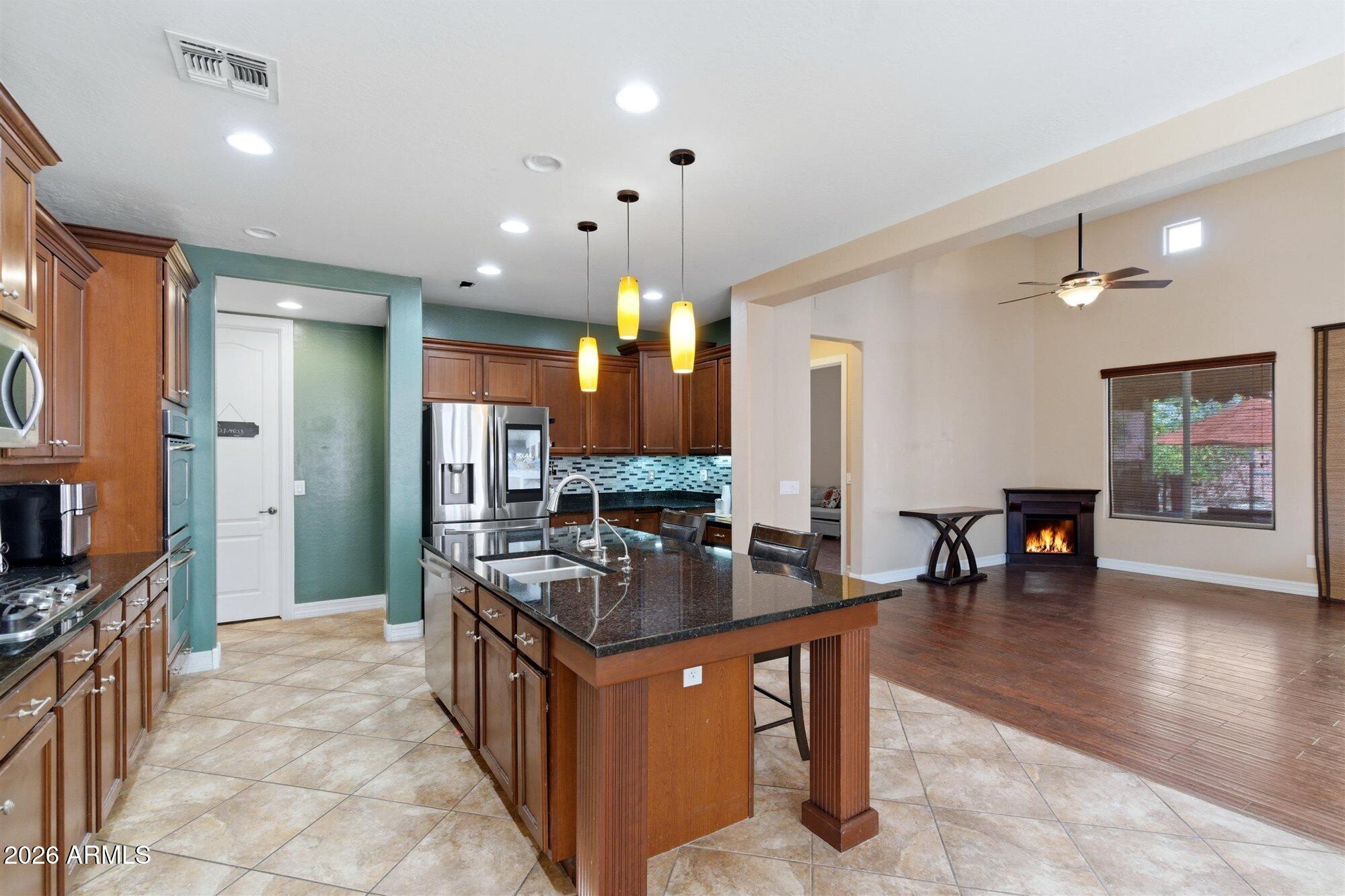 15244 W ALEXANDRIA Way