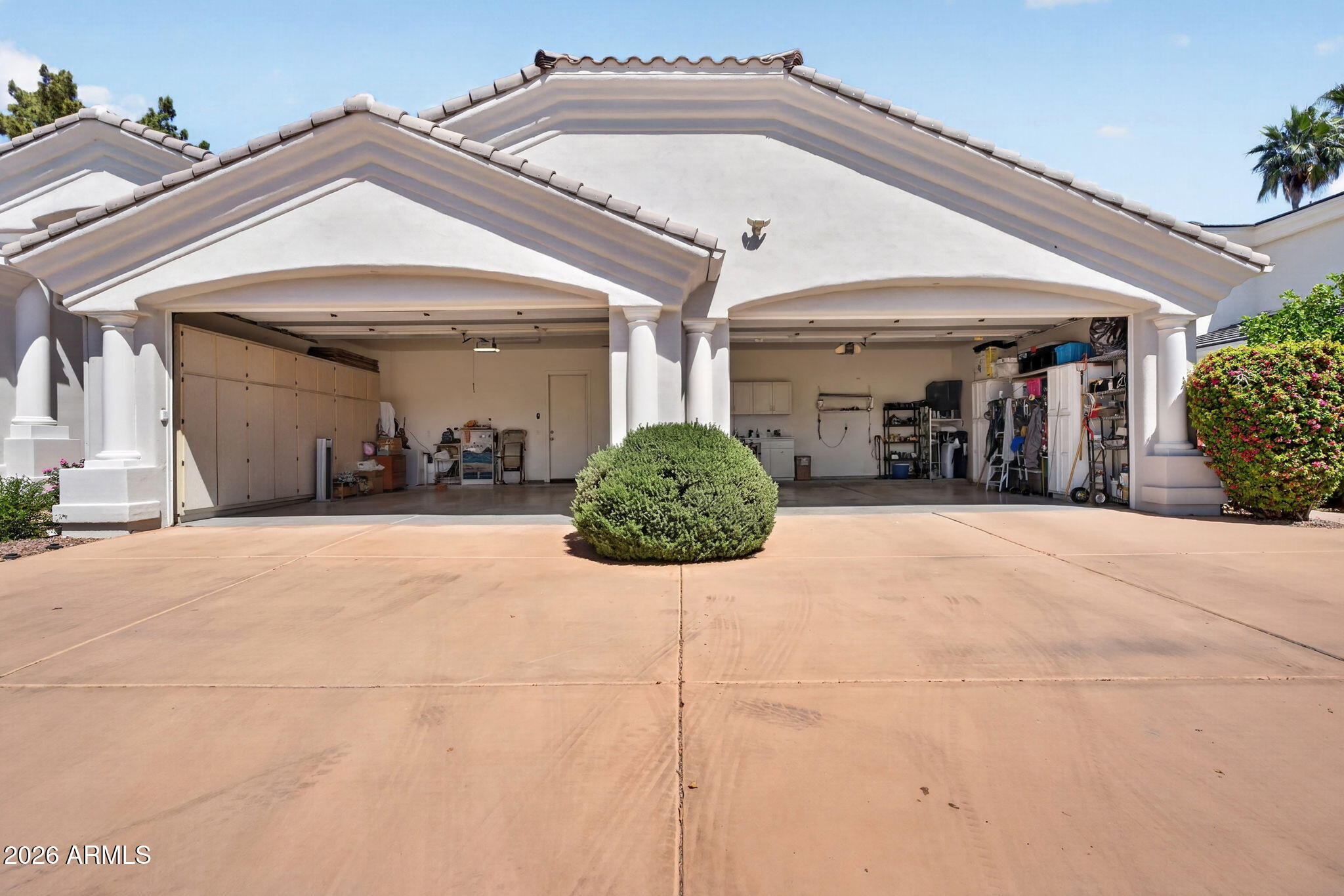 1318 E TREASURE COVE Drive