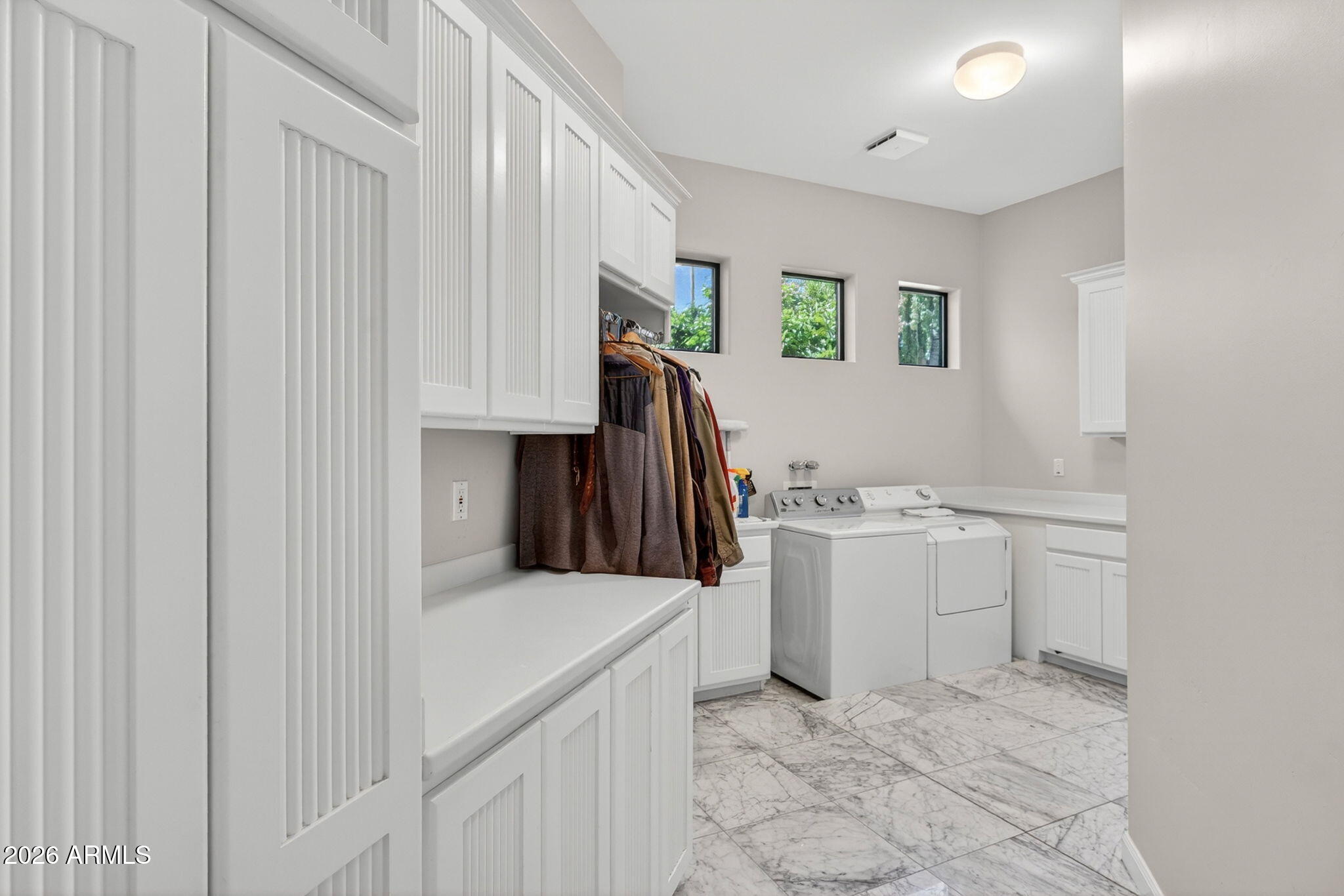 1318 E TREASURE COVE Drive