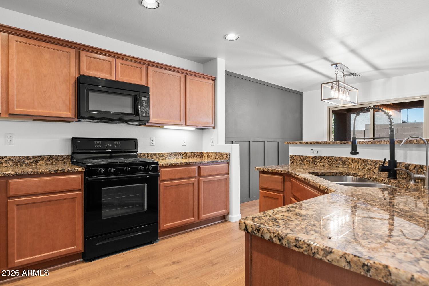 11014 W ELM Street